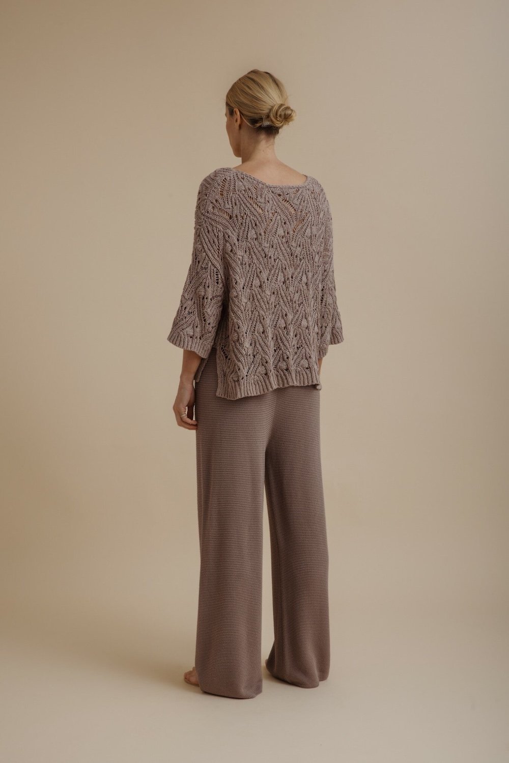 talamaya-prism-pullover-husk.jpg