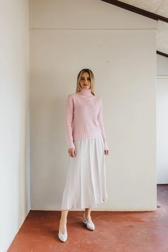 Winne waffle sweater tea rose - styled.jpg