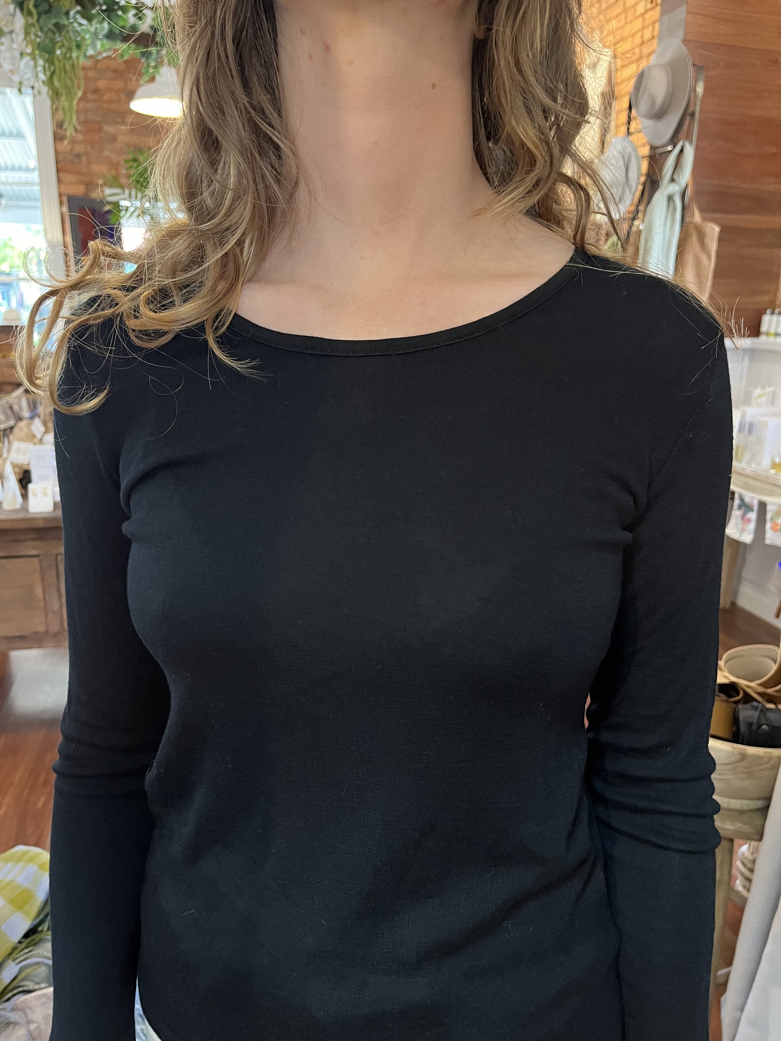 Demi scoop merino top black.jpeg