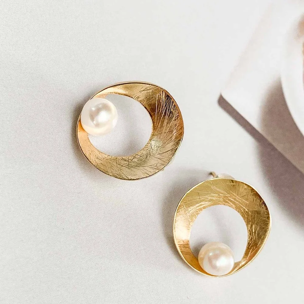 yisu-open-back-solar-earrings.jpg