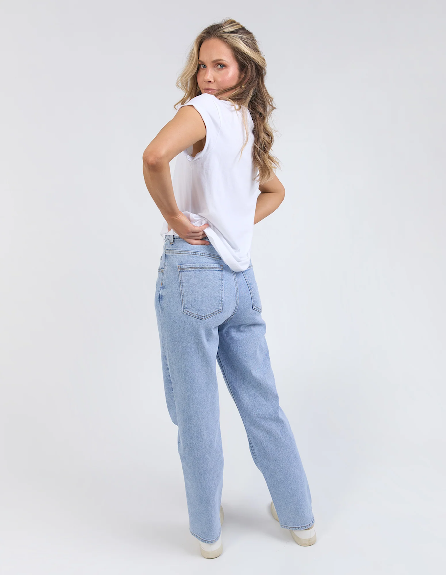 foxwood-manly-vee-tee-white.png