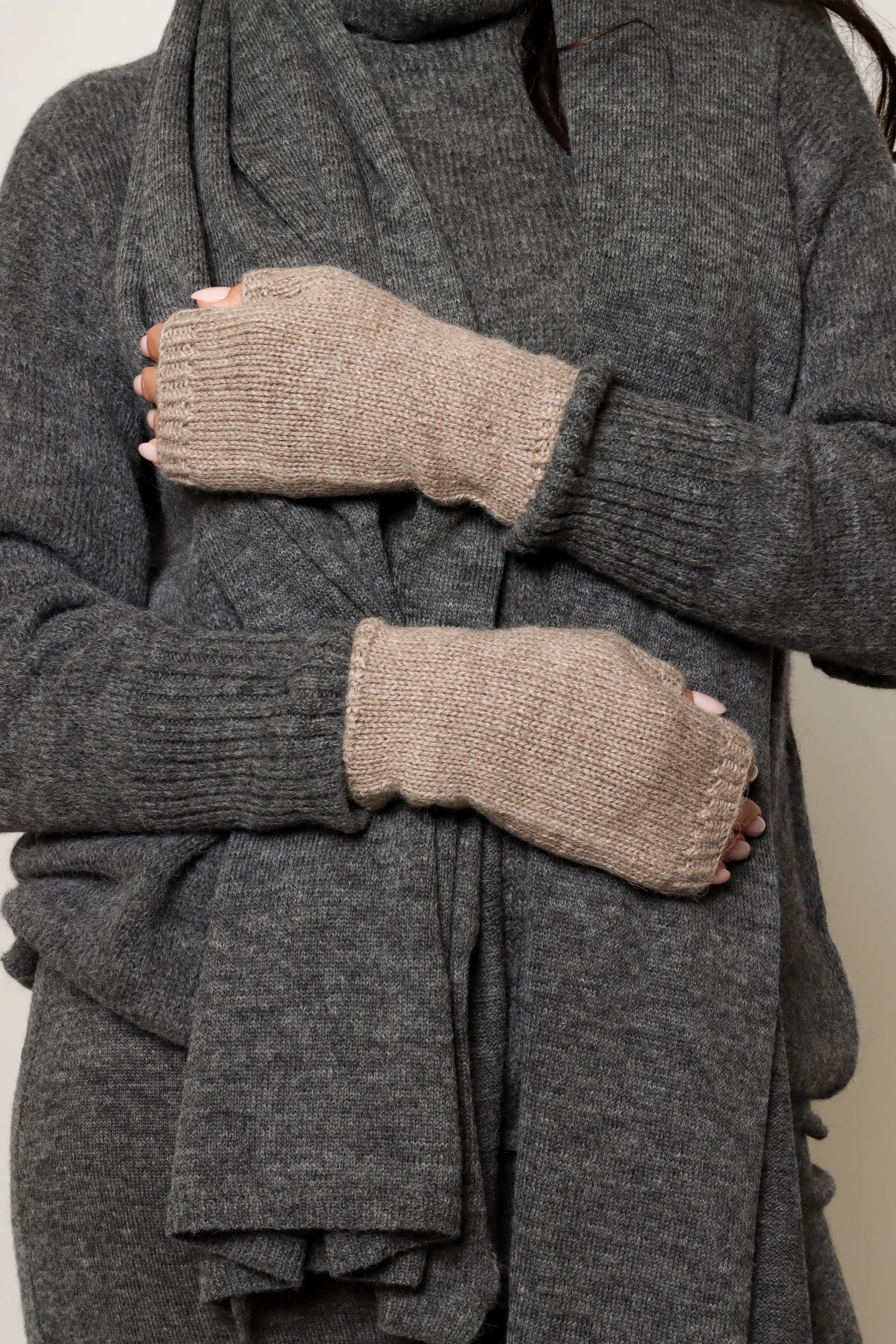 La Sierra - Long Alpaca Mittens