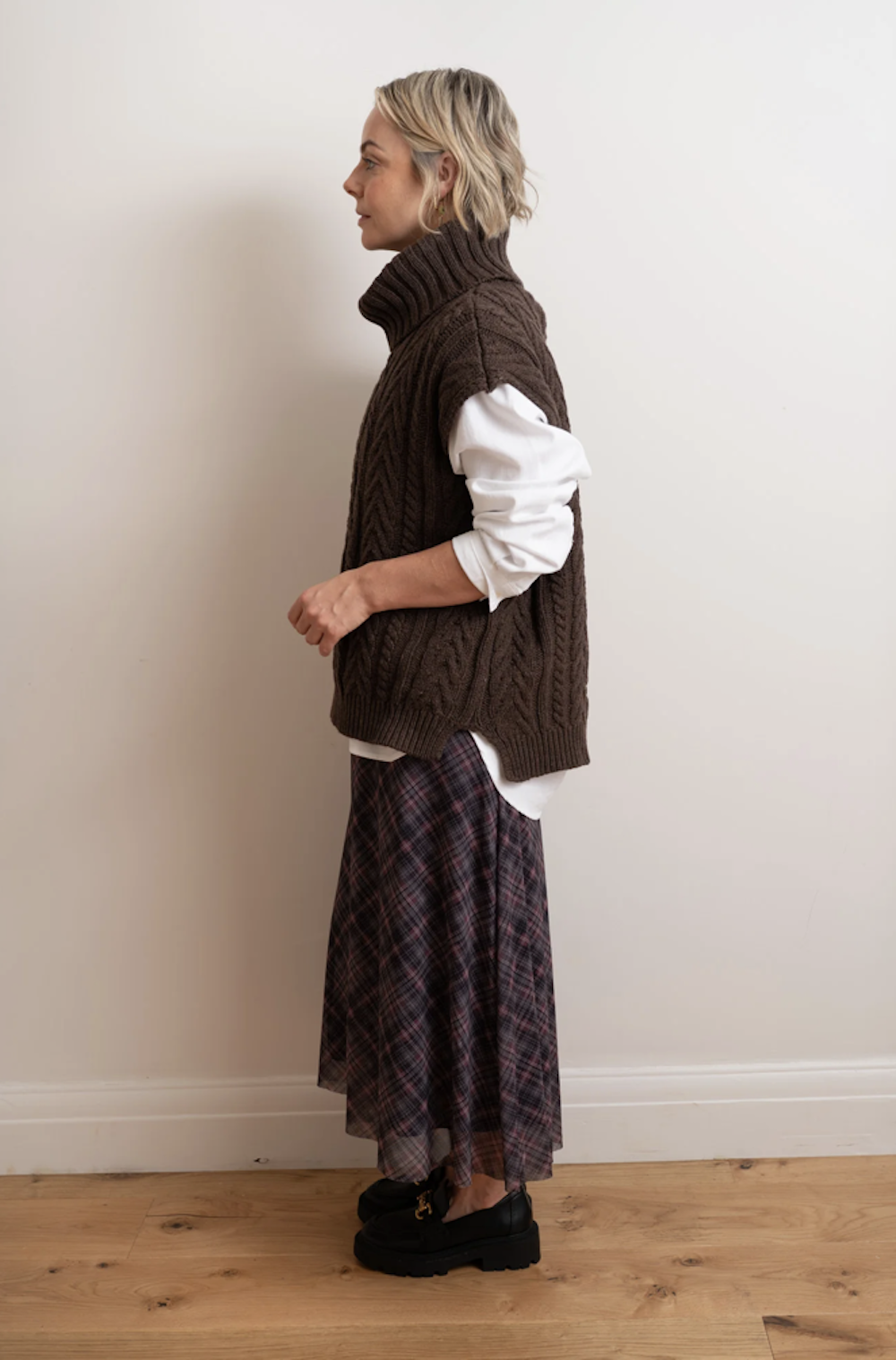 Nova-sleeveless-roll-neck-chocolate.png