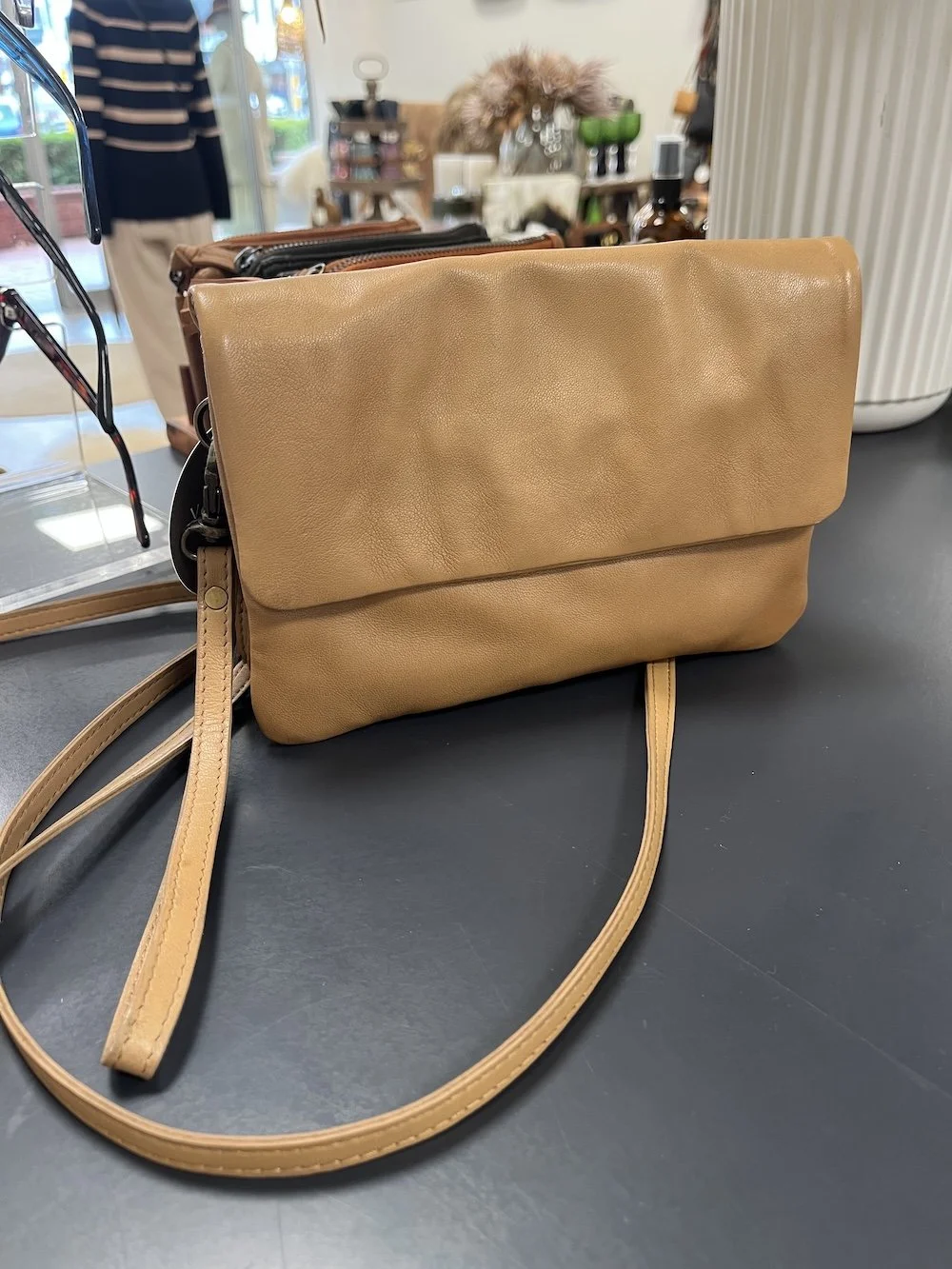 Adella clutch/bag