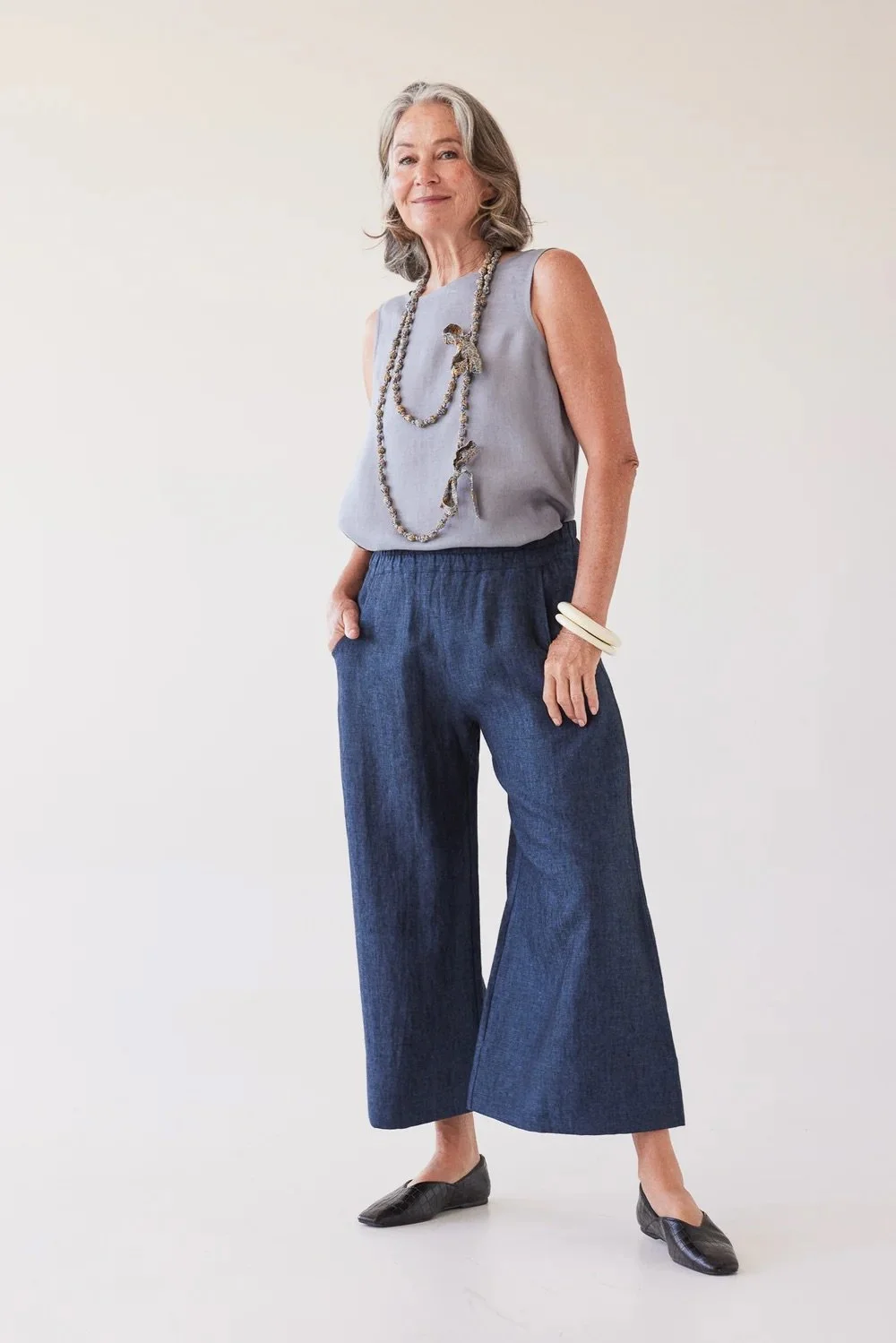 evas-sunday-oliver-pant-navy.jpeg