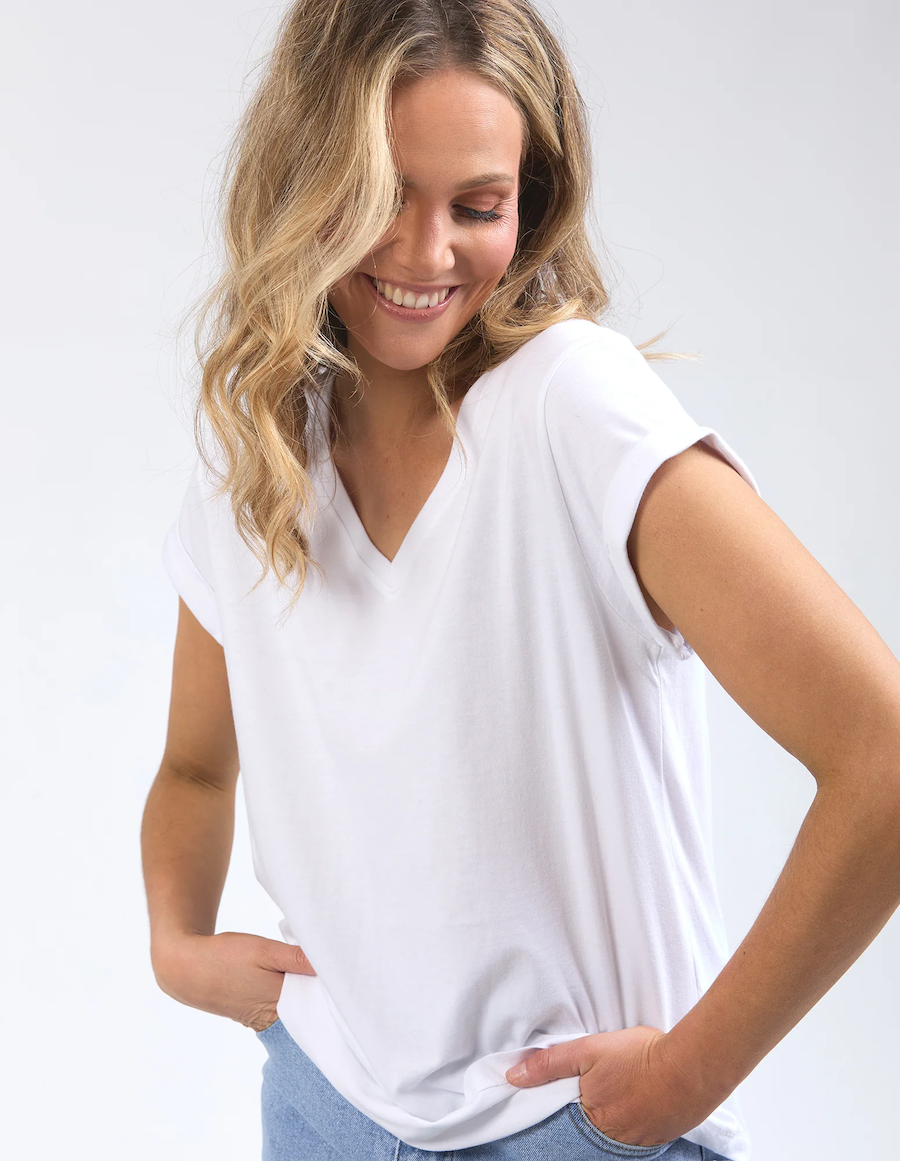 foxwood-manly-vee-tee-white-albury.png