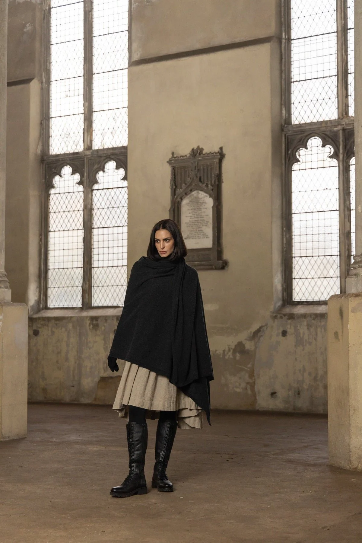 winston-shawl-woolmegbydesign-black.jpg