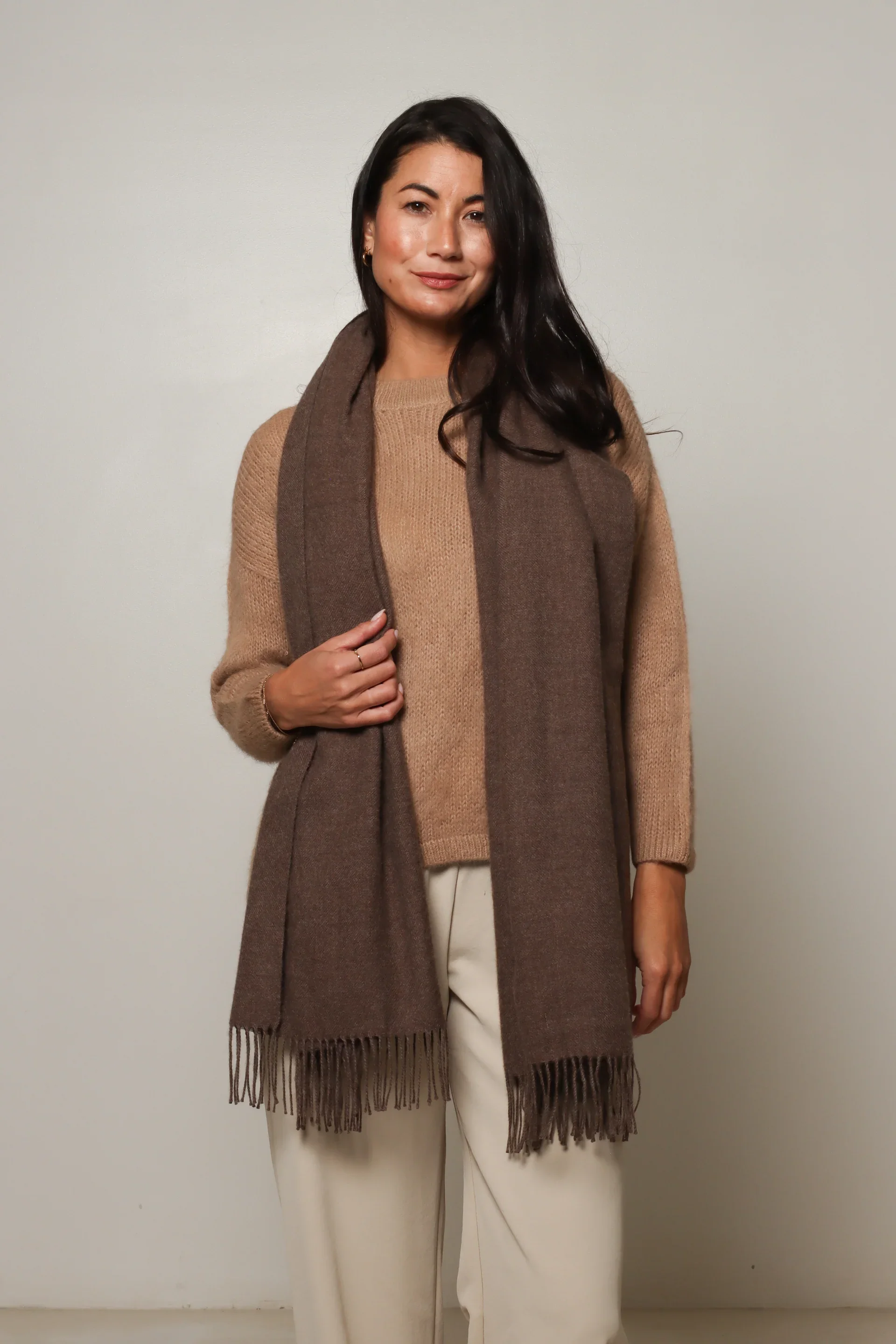 la-sierra-baby-alpaca-grande-scarf-chestnut-yackandandah.webp