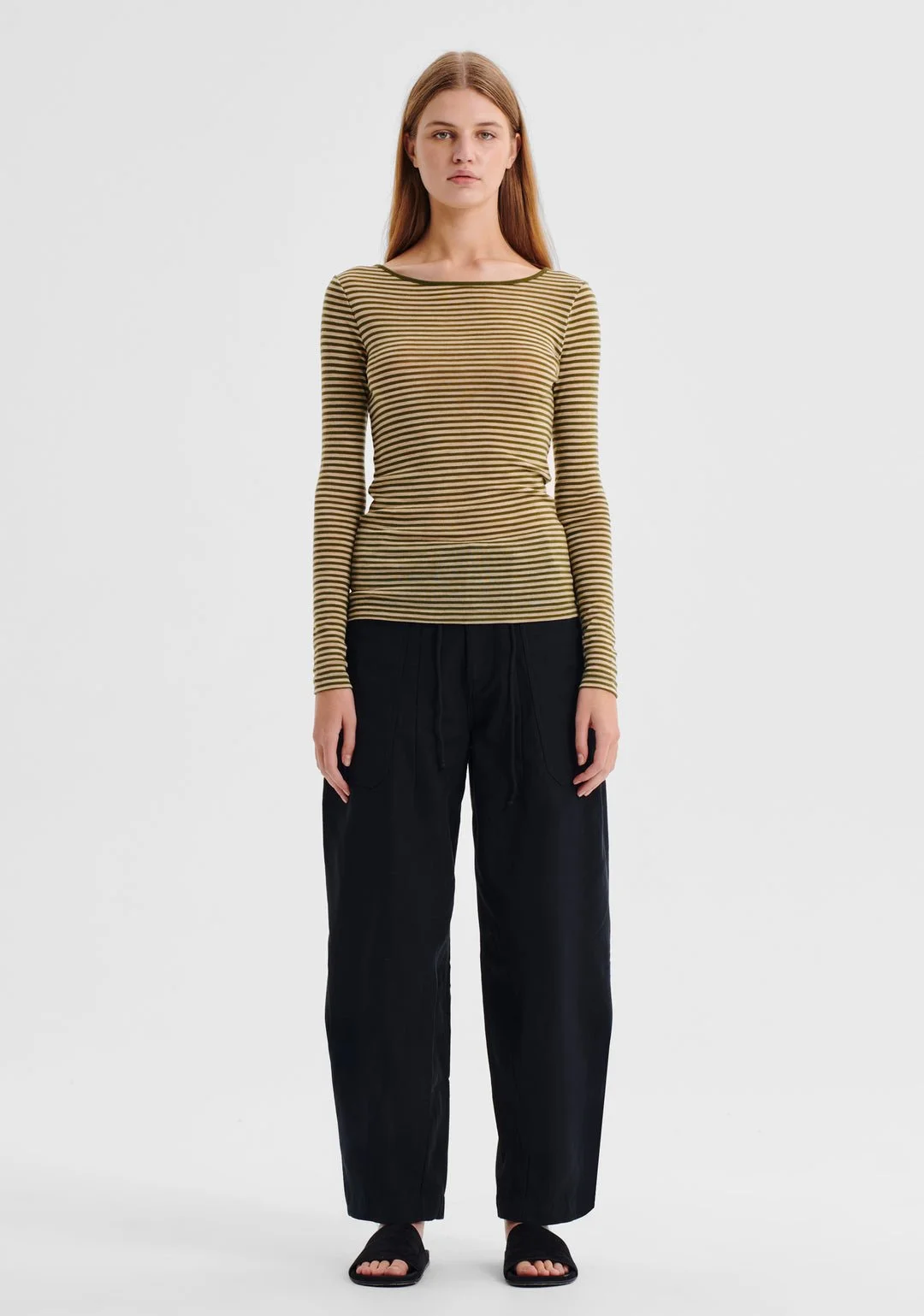 Morrison-AW26-Morri-Merino-Wool-Round-Neck-Avocado_Birch.jpg