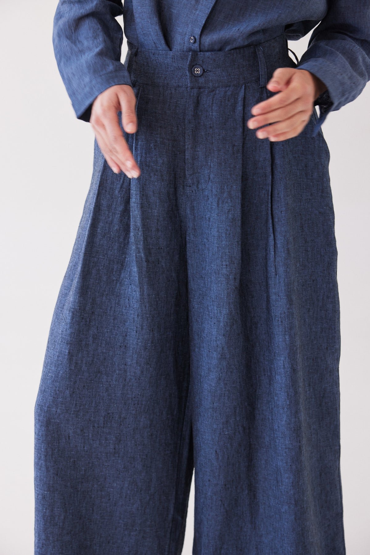 easton_pant_navy.jpg