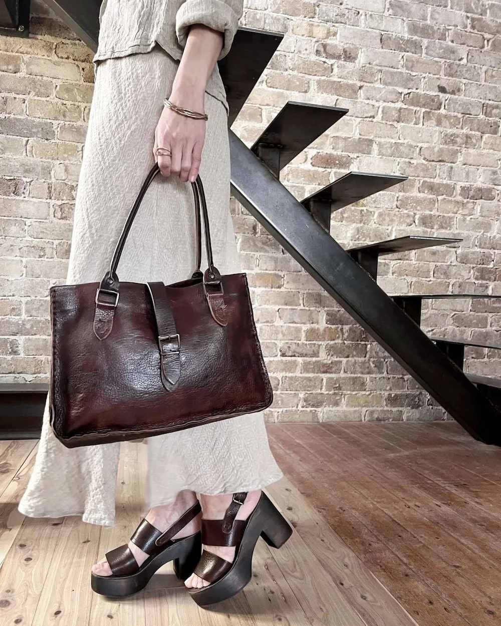 amsterdam-bag-handcrafted-leather-bag.jpeg