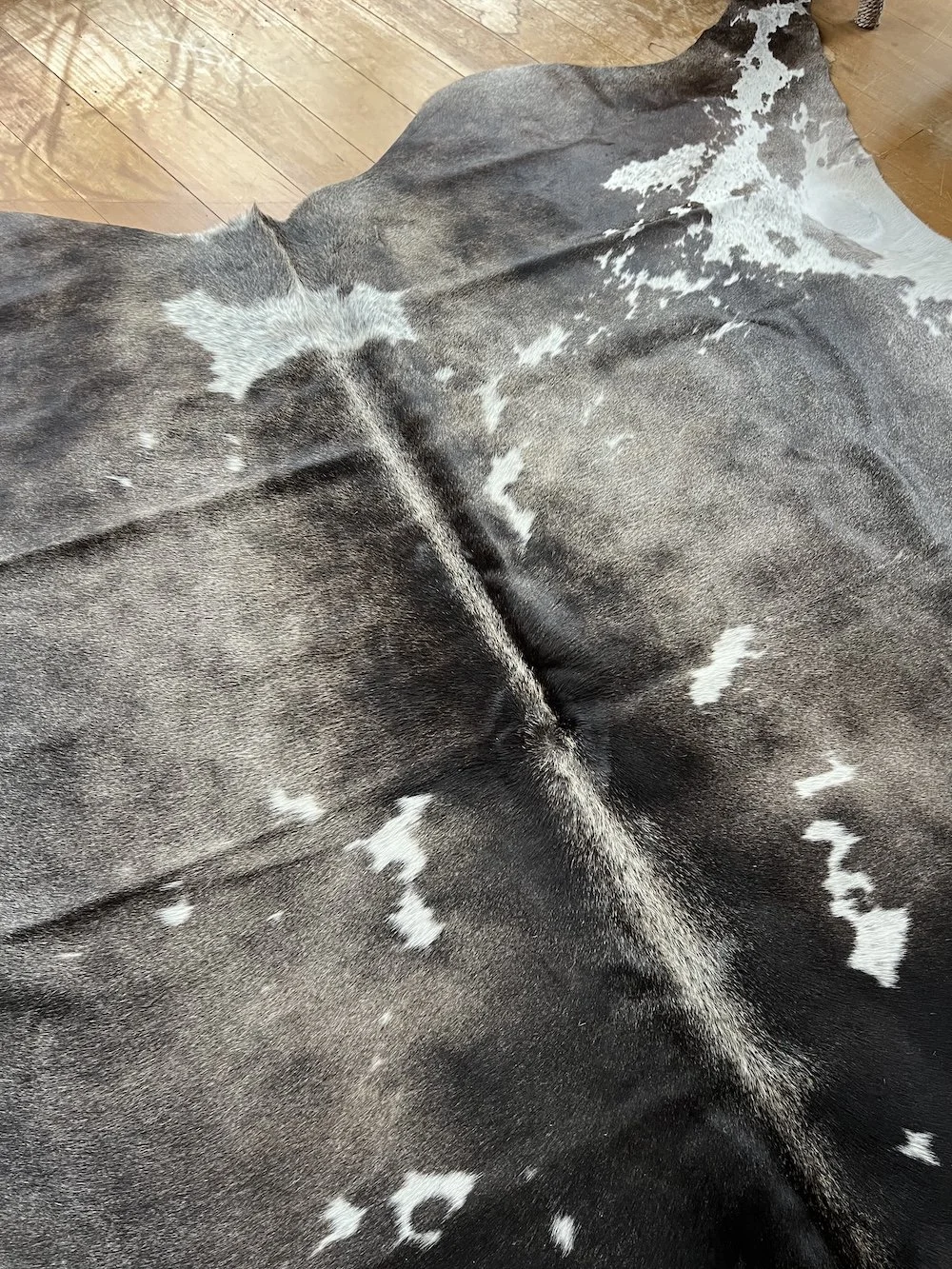 best-cowhide-grey-and-white.jpeg