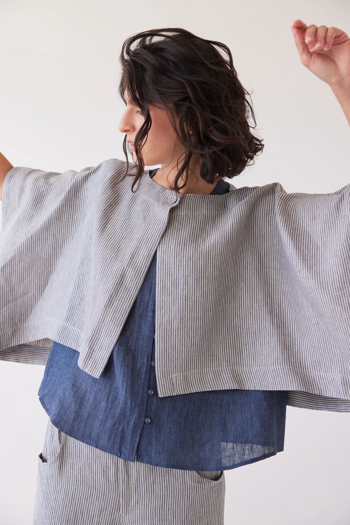 tussie_capelet_chambray_stripe-evassunday.jpg