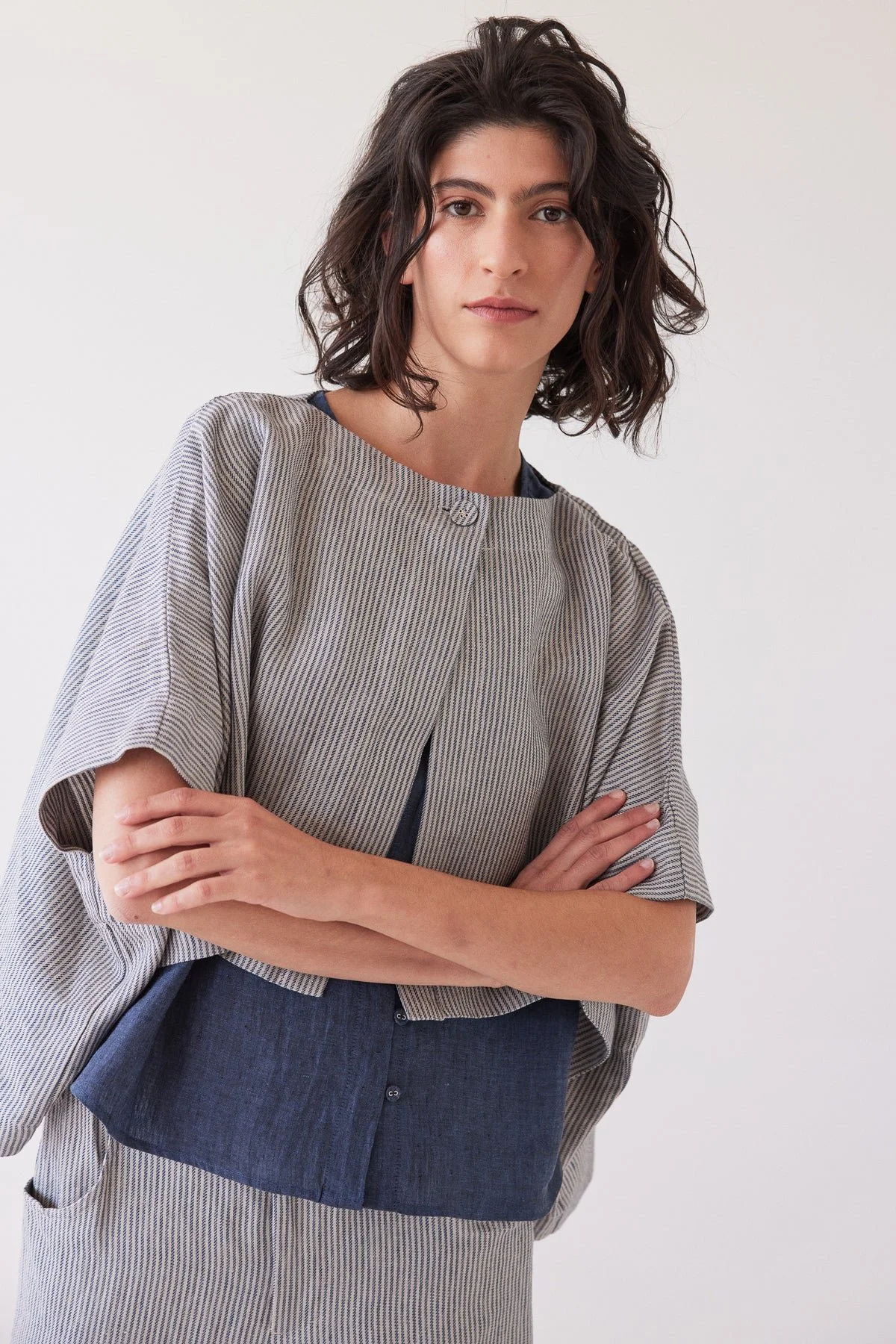 Eva's Sunday Tussie Capelet