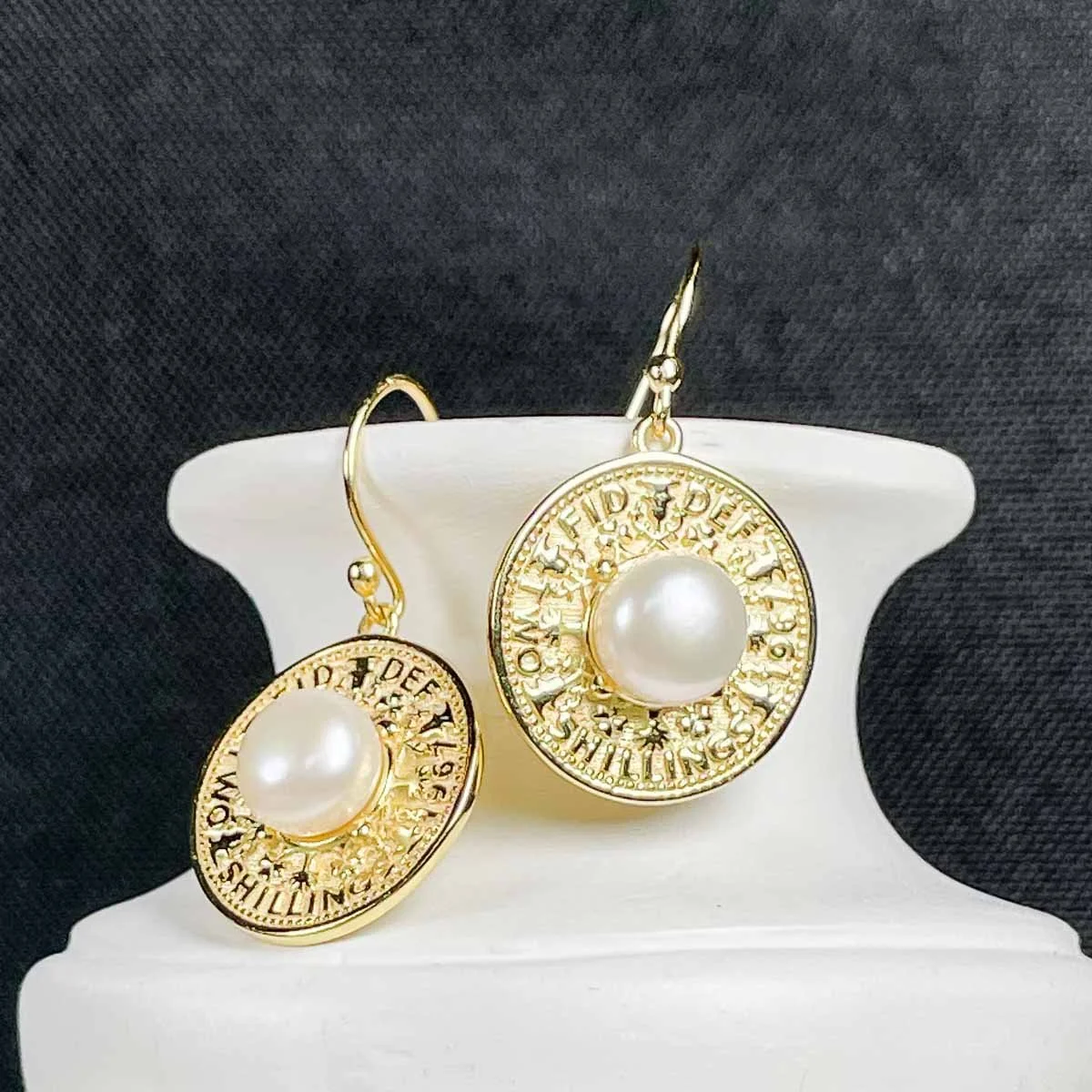 yisu-gold-coin-earrings.jpg