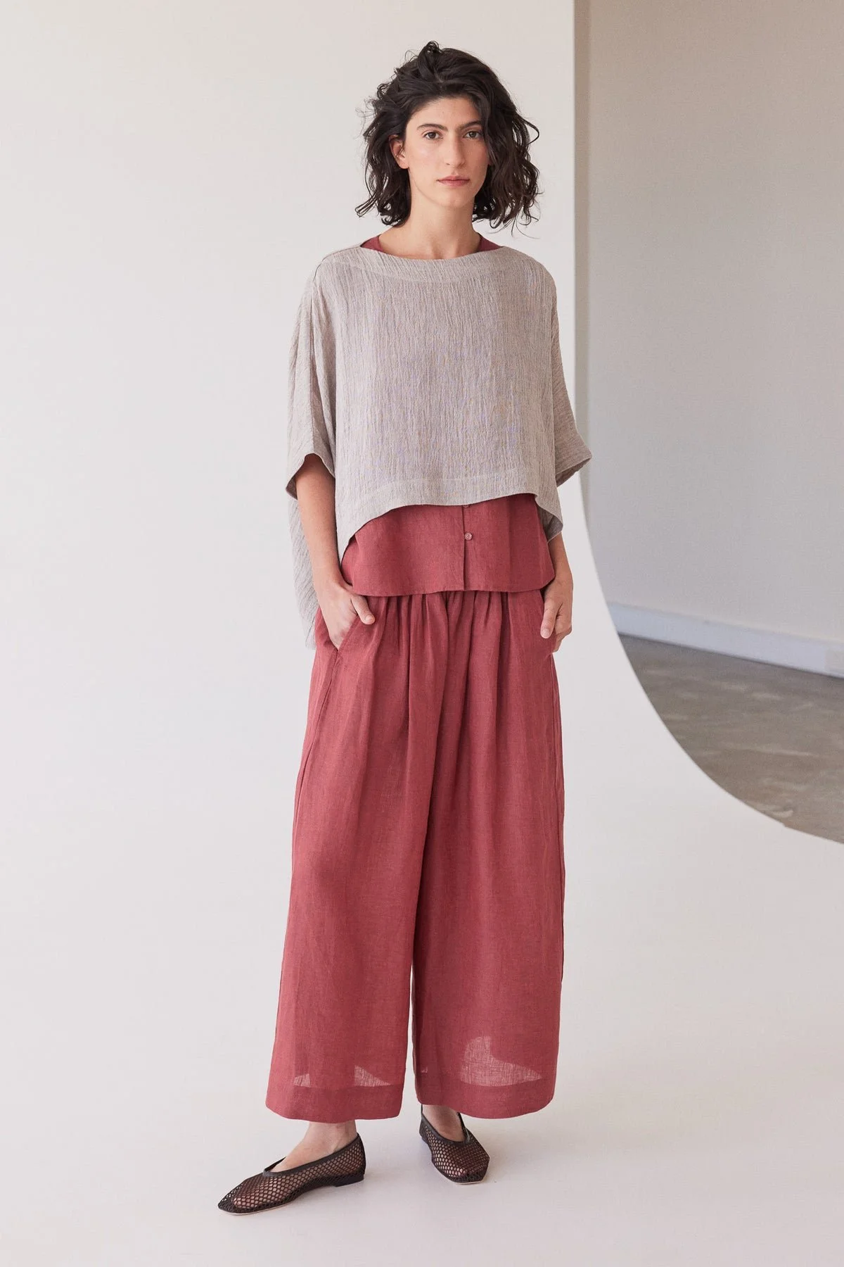 Eva's Sunday Tommy top - Stone Gauze