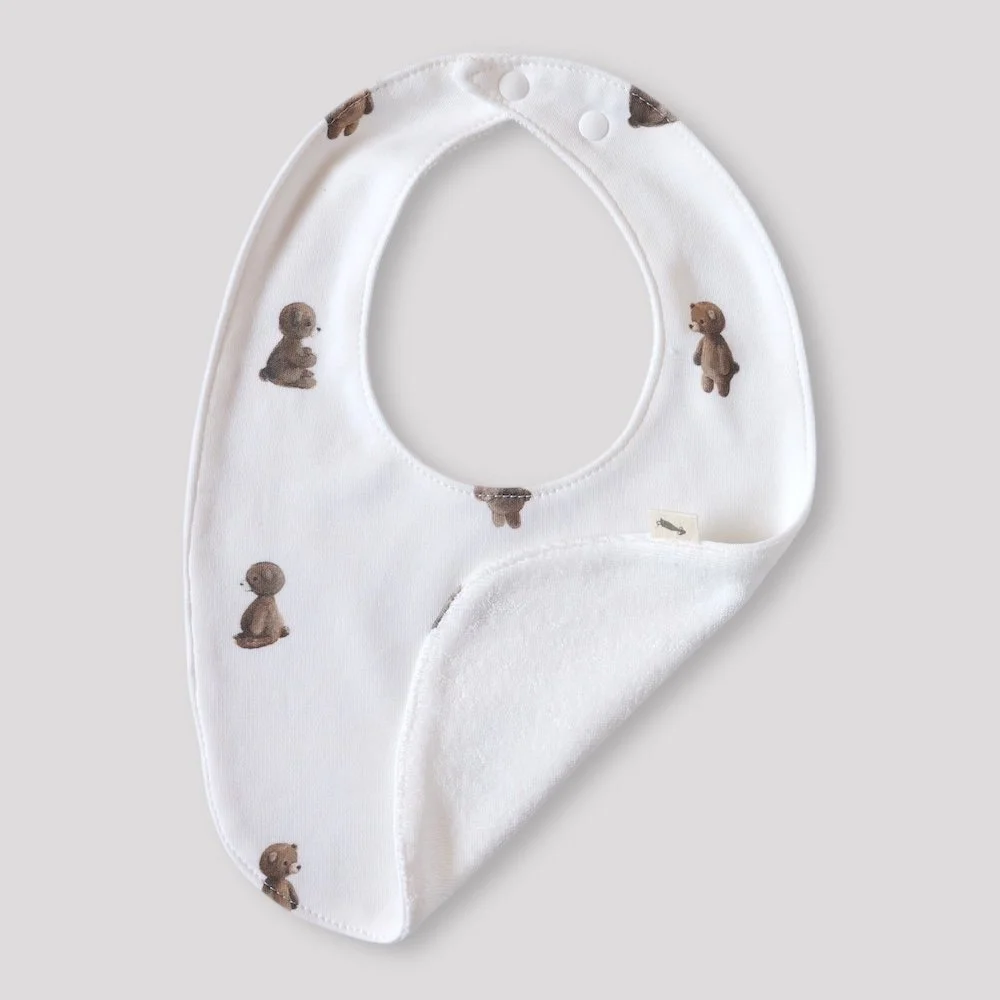 fledgeandthread-teddy-bib.jpg