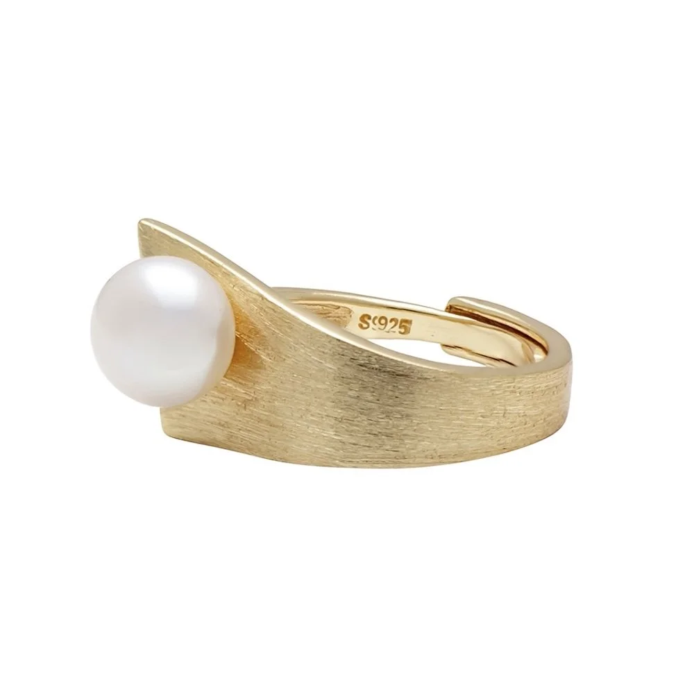 yisu-design-by-the-sea-pearl-ring.jpeg