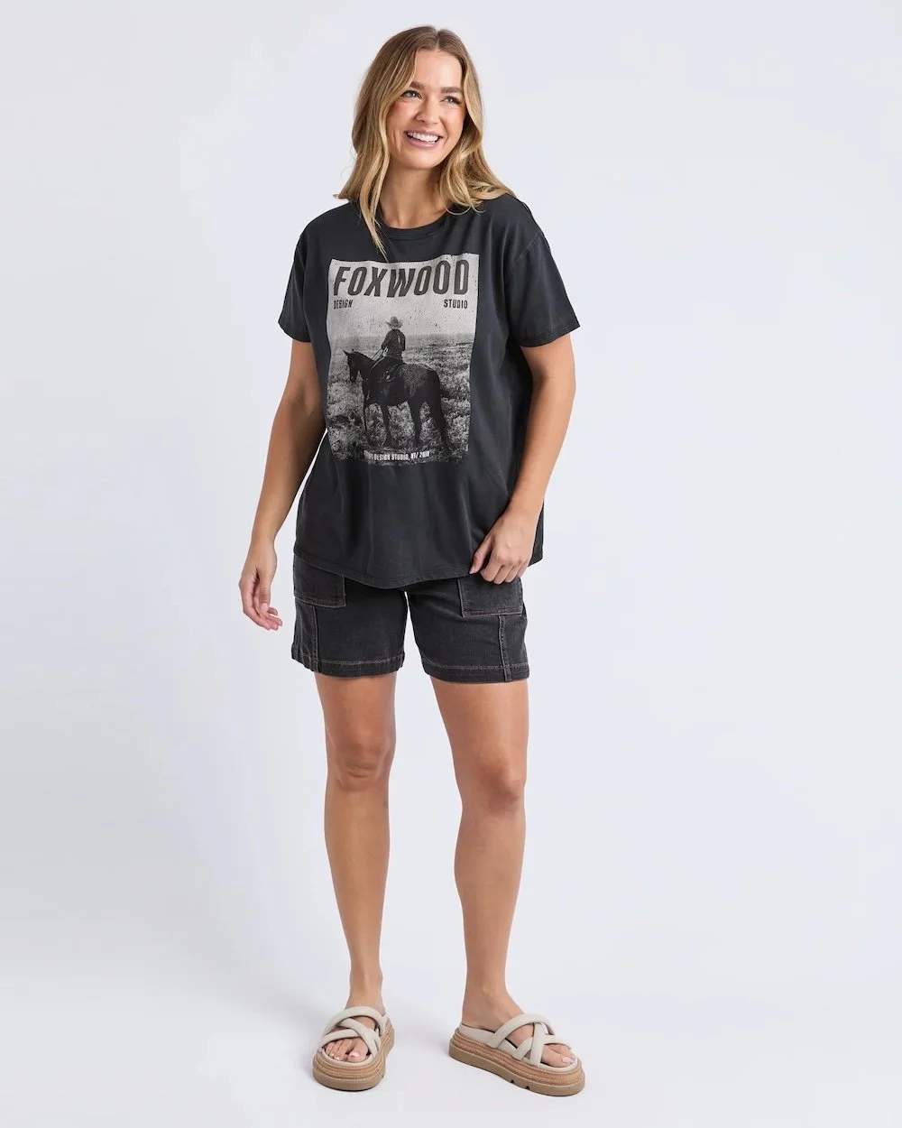 foxwood-rodeo-tee-washed-black-albury.jpeg