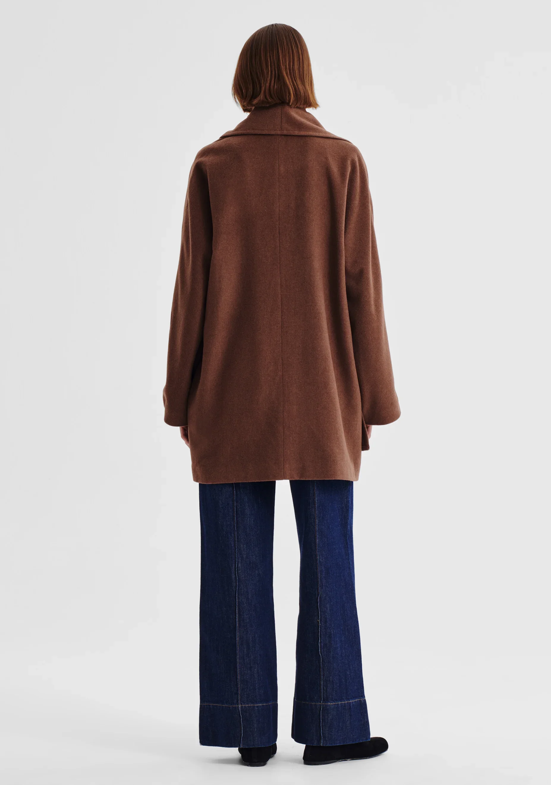 Morrison-AW26-Etta-Cape-Coat-Nutmeg-wool-coat.webp
