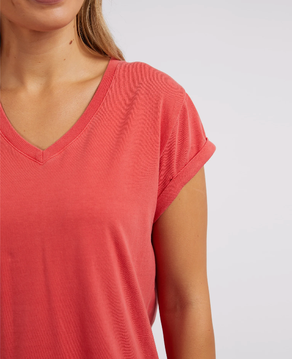 foxwood manly vee tee cayenne.png