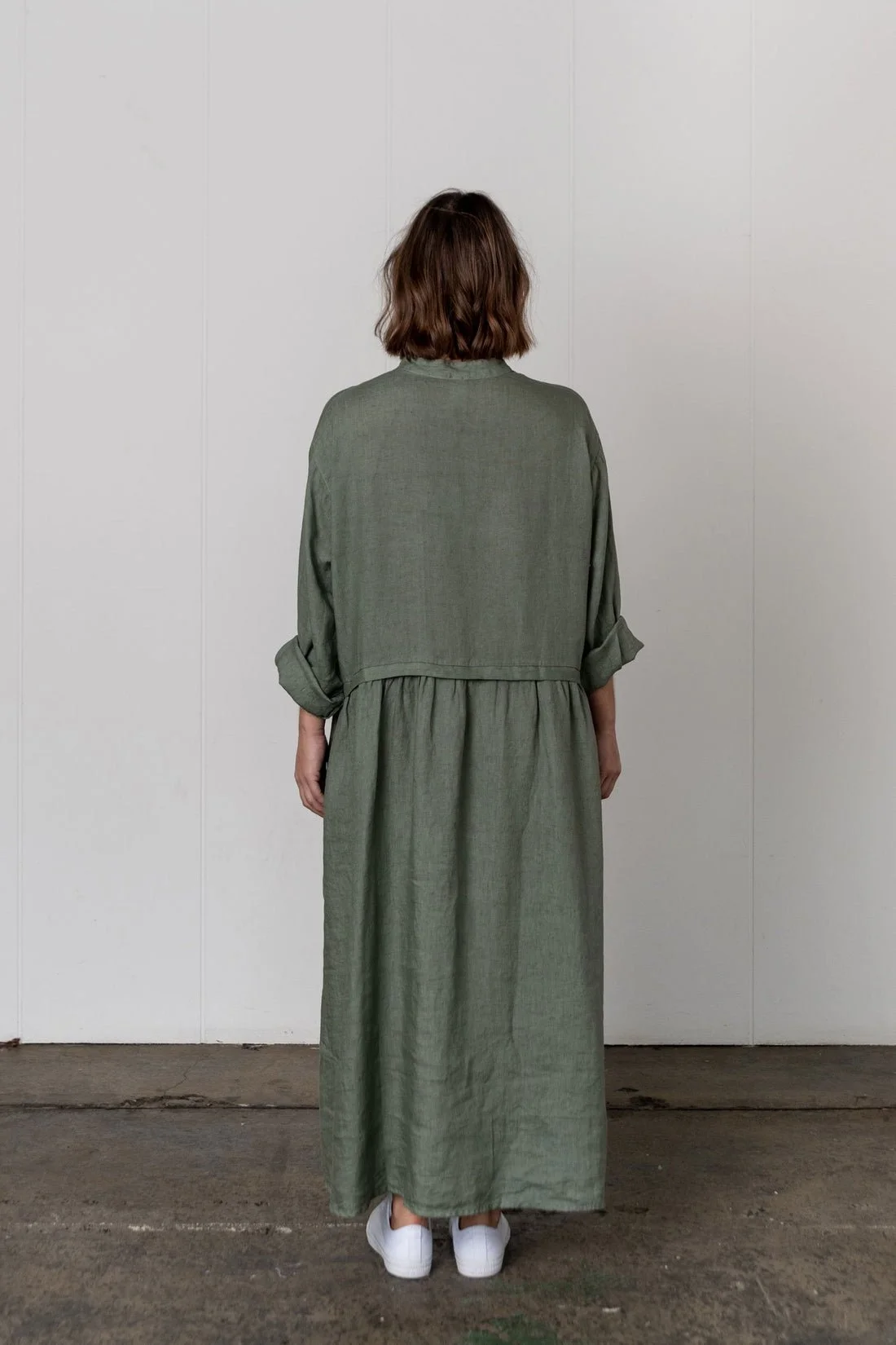 montaigne-chaton-buttonfront-linen-coat-dress-khaki.jpg