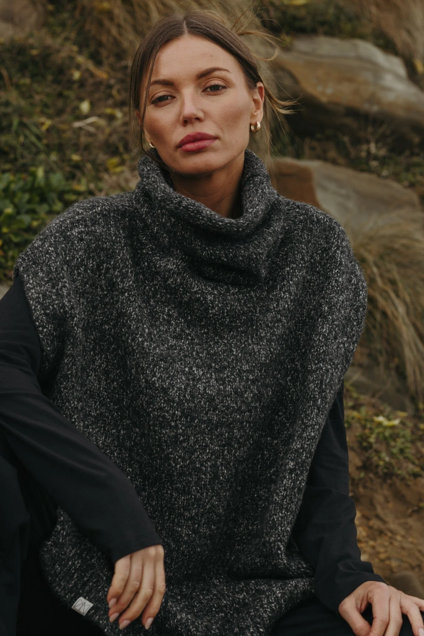 Talamaya-tabard-noir.jpg