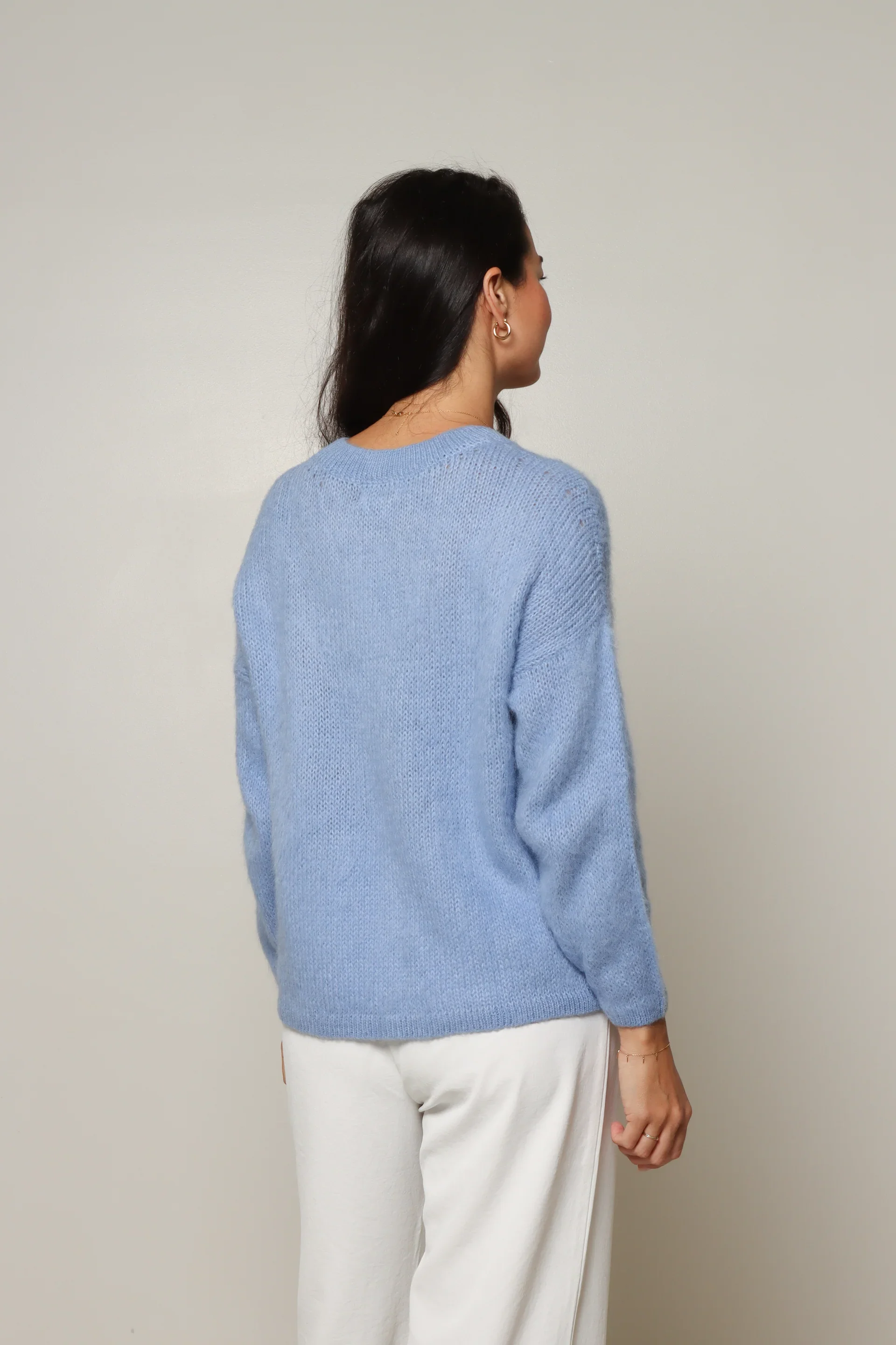 la-sierra-suri-alpaca-crew-neck-jumper-sky-blue-yackandandah.webp