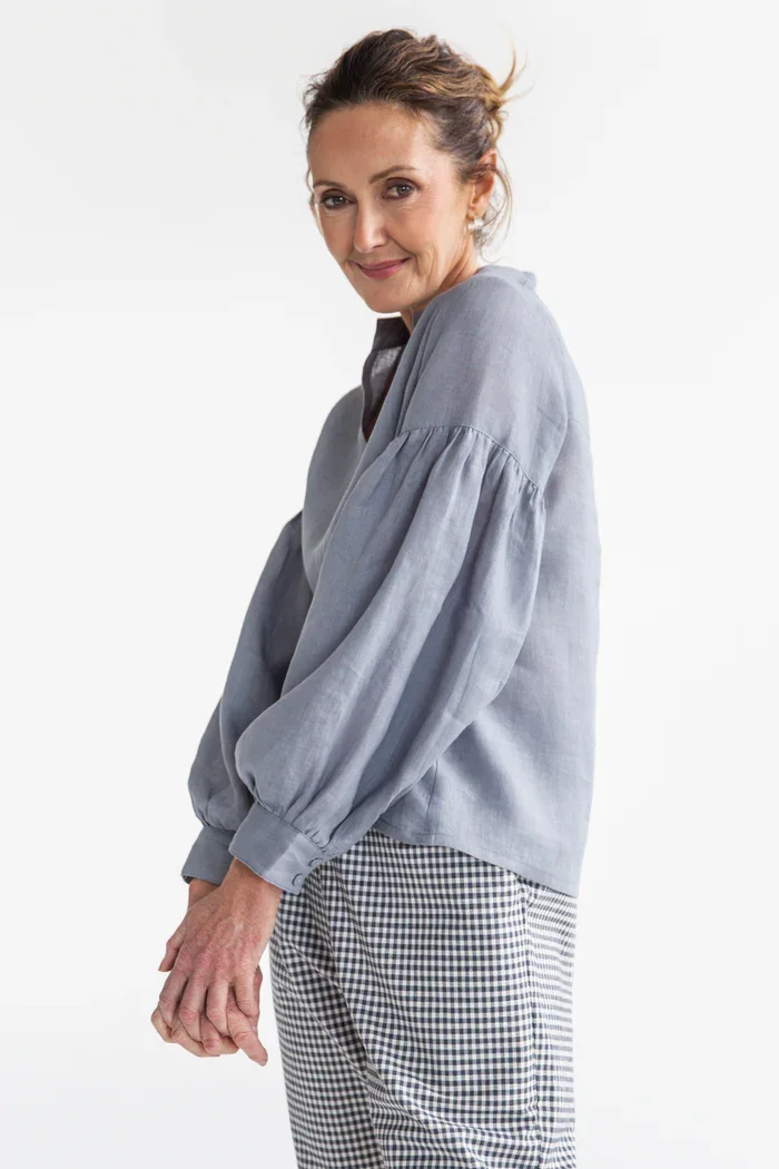 evas-sunday-Madison-womens-linen-Top-Bluebell.webp