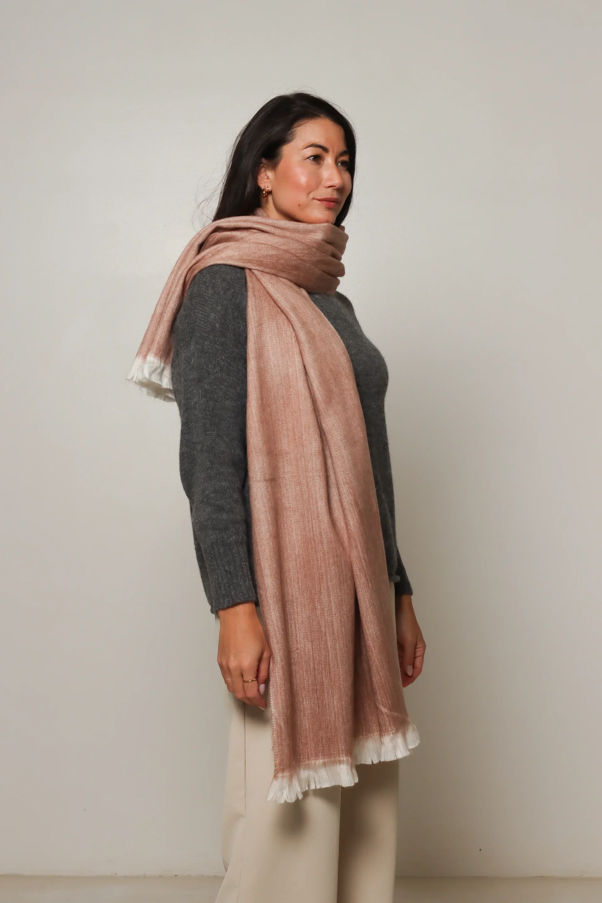 la-sierra-classic-alpaca-scarf-rose-gold-yackandandah.webp