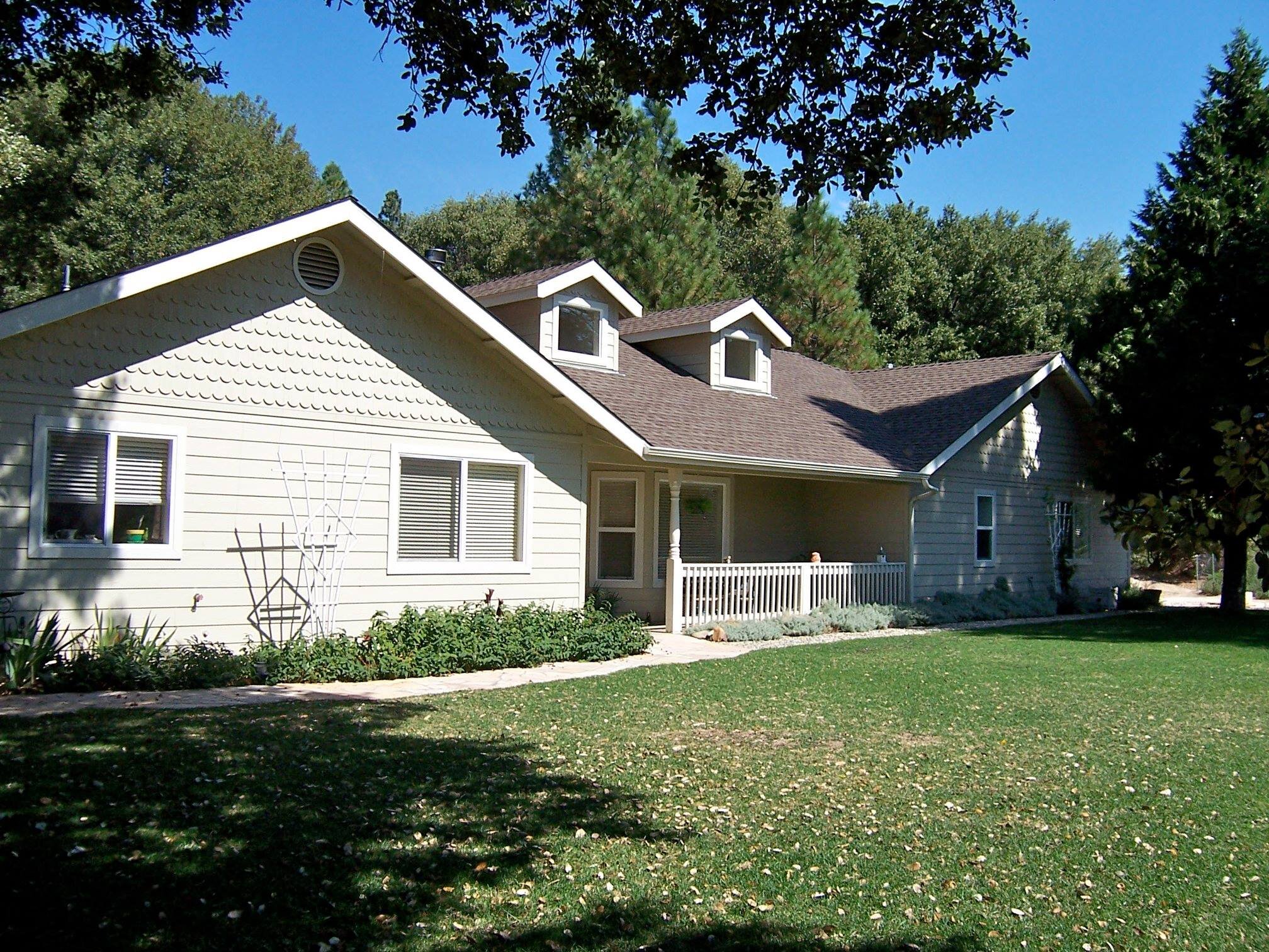 hillcrest-farmhouse-lightcolored.jpg