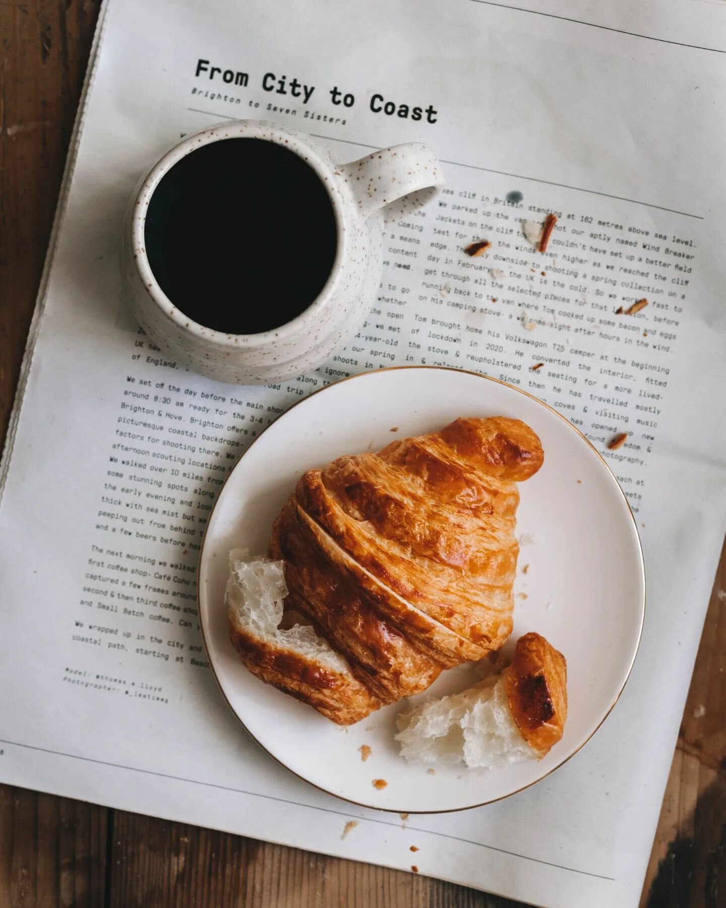 Afternoon snack

#photography #coffeebreak #croissant