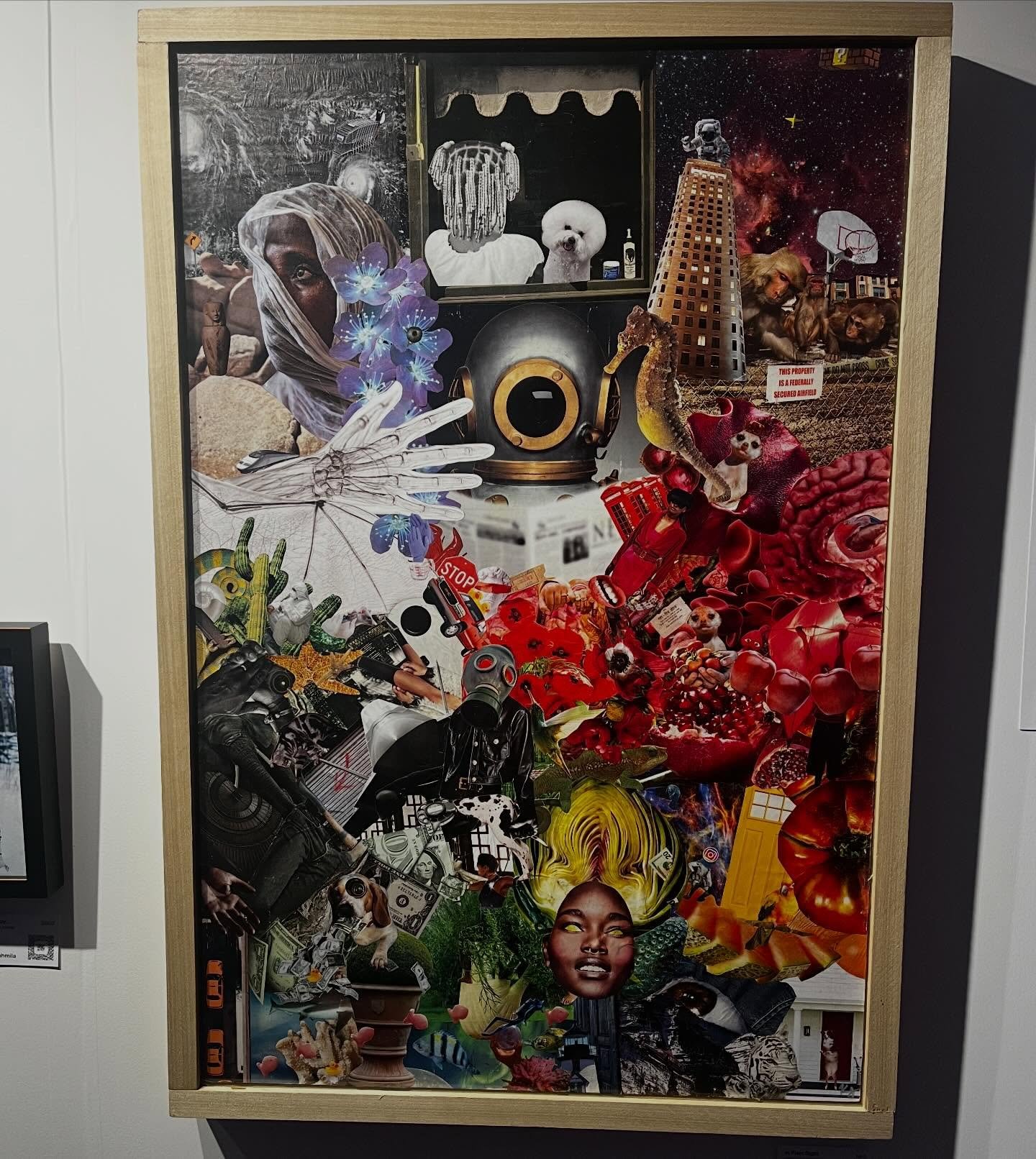 @umbrellaartfair is the talk of the town. 
Doors are open to the public! 3 days only. 
Check out my latest mixed-media on wood, 
&ldquo;In Plain Sight&rdquo; ! 

@umbrellaartfair 
@usanusan_ 
@torrents.media