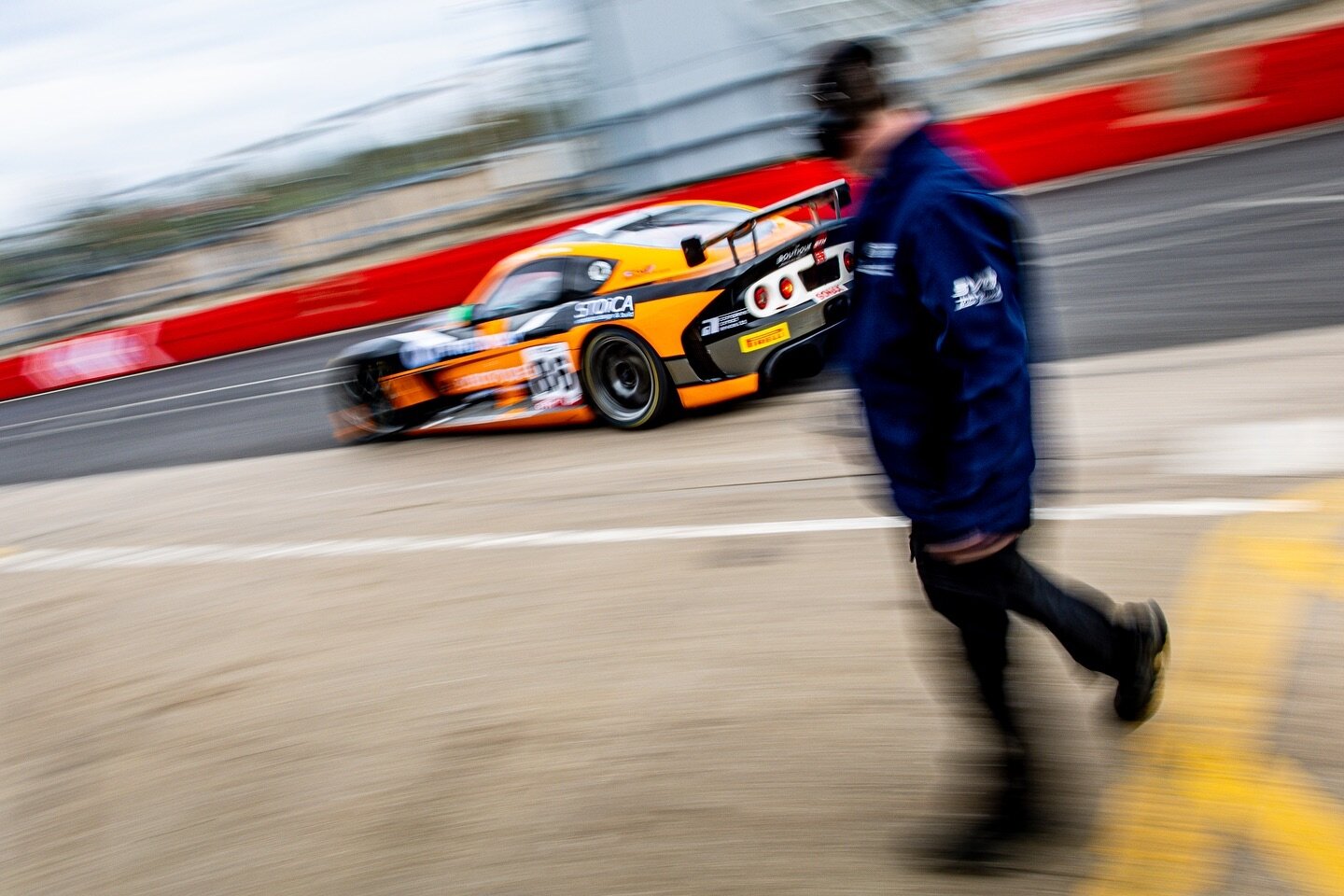 23 days and counting&hellip;Round 1 of GT Cup coming soon!

📸: @gtcup 

#gtcup #svgmotorsport #gtracing #donington #racing #motorsport #jt86