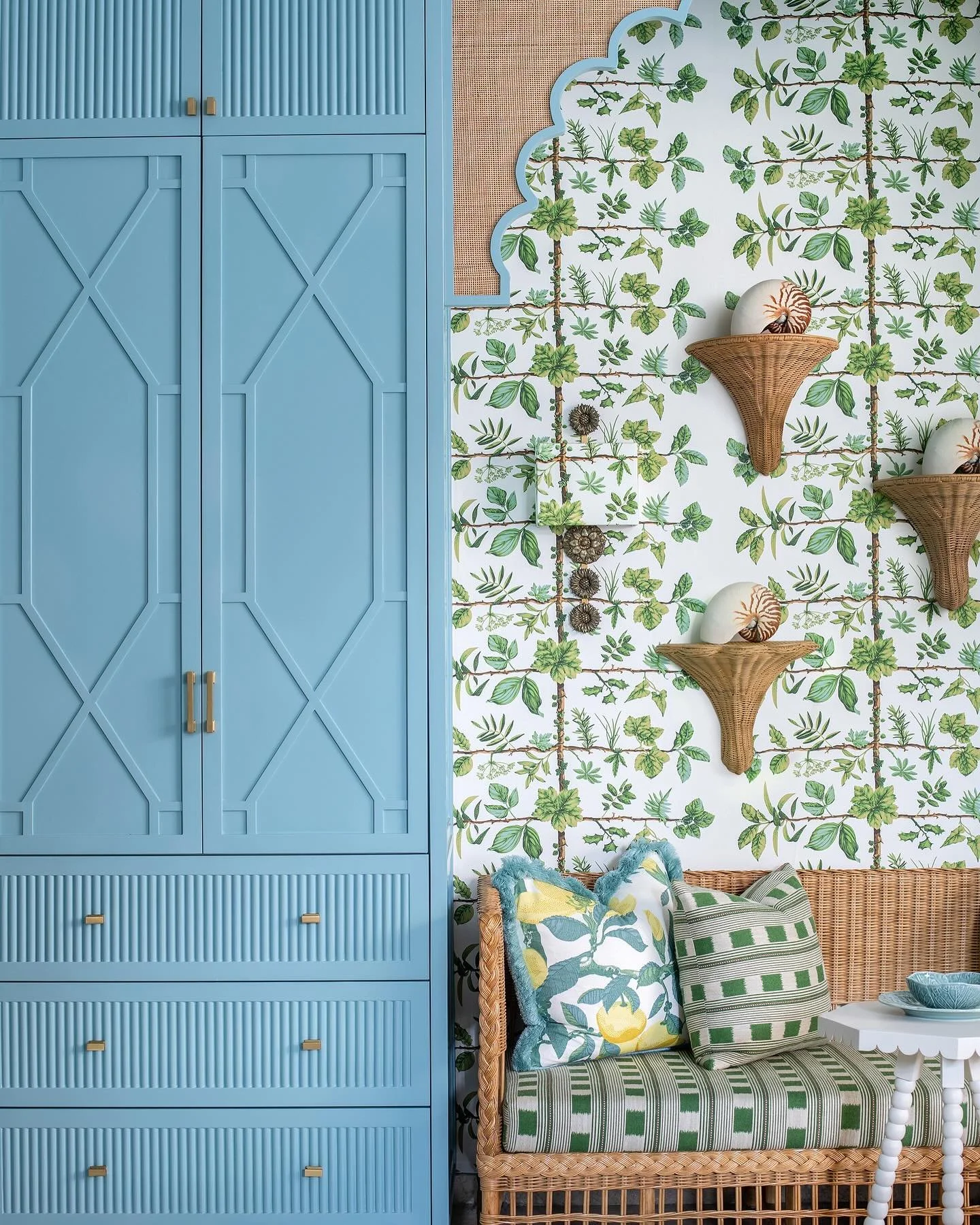 Wishing everyone a very Happy Easter weekend 💛🐣 💛

A fresh and spring-like seating area that we designed in the spacious dining room of our Mountbatten project. Powdery blue chinoserie inspired cabinetry with trellis, scallop and rattan details co
