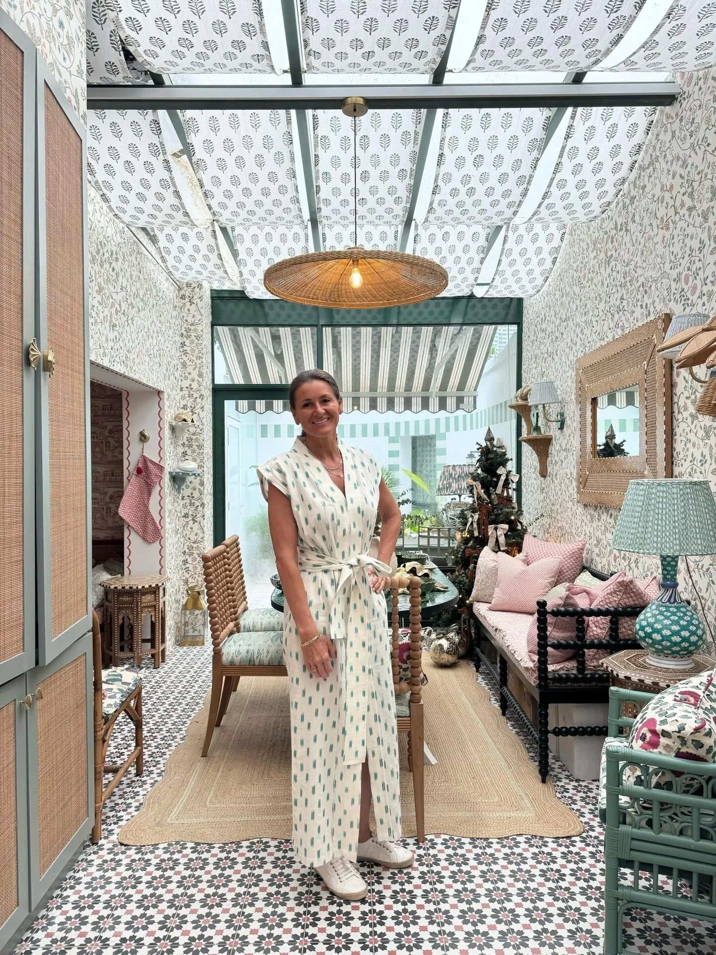 A big thank you to everyone who came to our @elkiesedit_shop Christmas sale this week and picked up some gorgey gifts and goodies! 💖We will be open until 19th December if anyone wants to pop in - we have a few stockings and bows left! 🎀

As the yea