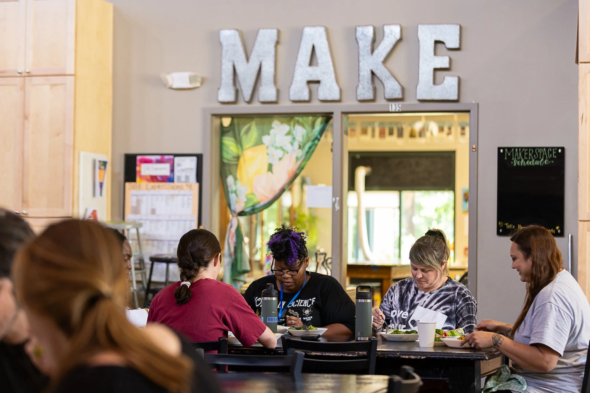 Designing a Strong Learning Community: Structures, Shared Practices, and Daily Routines 