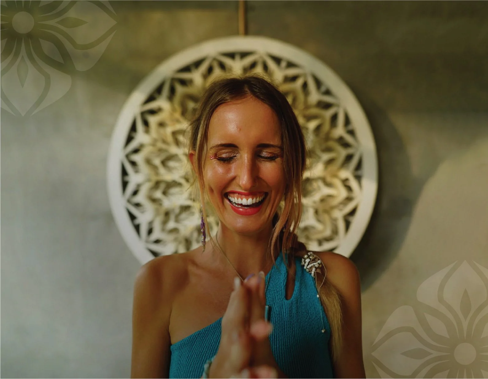 2025.02.Valentine Heart Awakening.Julia.Radiantly Alive Yoga.visual-03.jpg