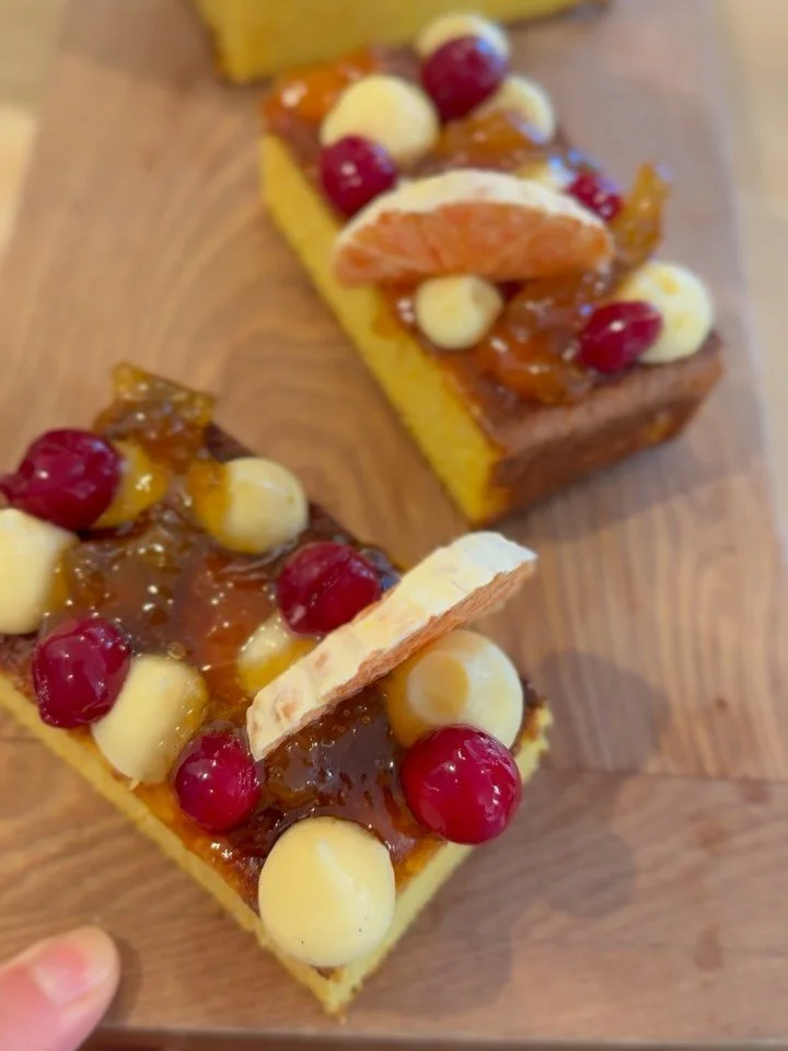 Oh my god — you guys are amazing! 💛
We had to close yesterday because of the power cut, and yet you all showed up today in full force — what a treat! Thank you especially to everyone who came in and loaded up on cakes to take home. It m