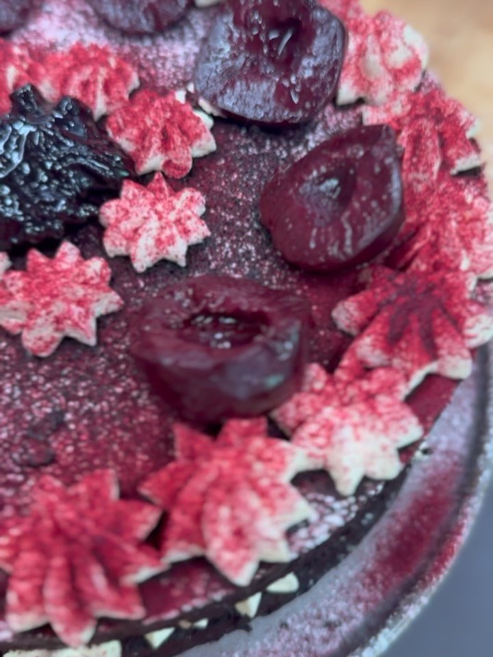 Saturday done ✔️ What have we been up to today?

1️⃣ A custom chocolate cake with Black Doris Plums for a very special birthday celebration 🎂
If you&rsquo;re visiting for a special occasion and would like one made just for you, make sure to get in t