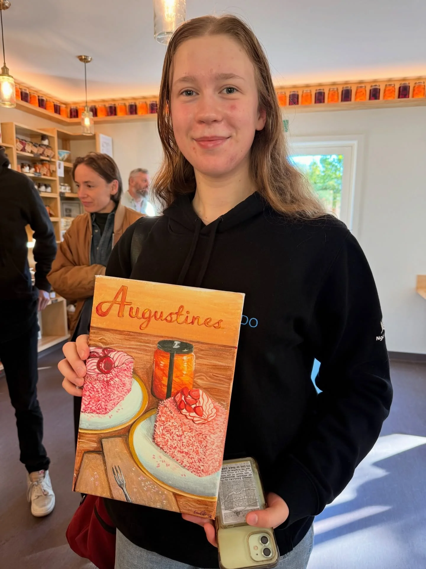 Friday recap ❤️

We&rsquo;re starting with the wonderful Esm&eacute; (image 1). She dropped off a painting with the note: &ldquo;thank you for the fantastic food &amp; service.&rdquo; That&rsquo;s a next-level review. Esm&eacute; visited with her fam