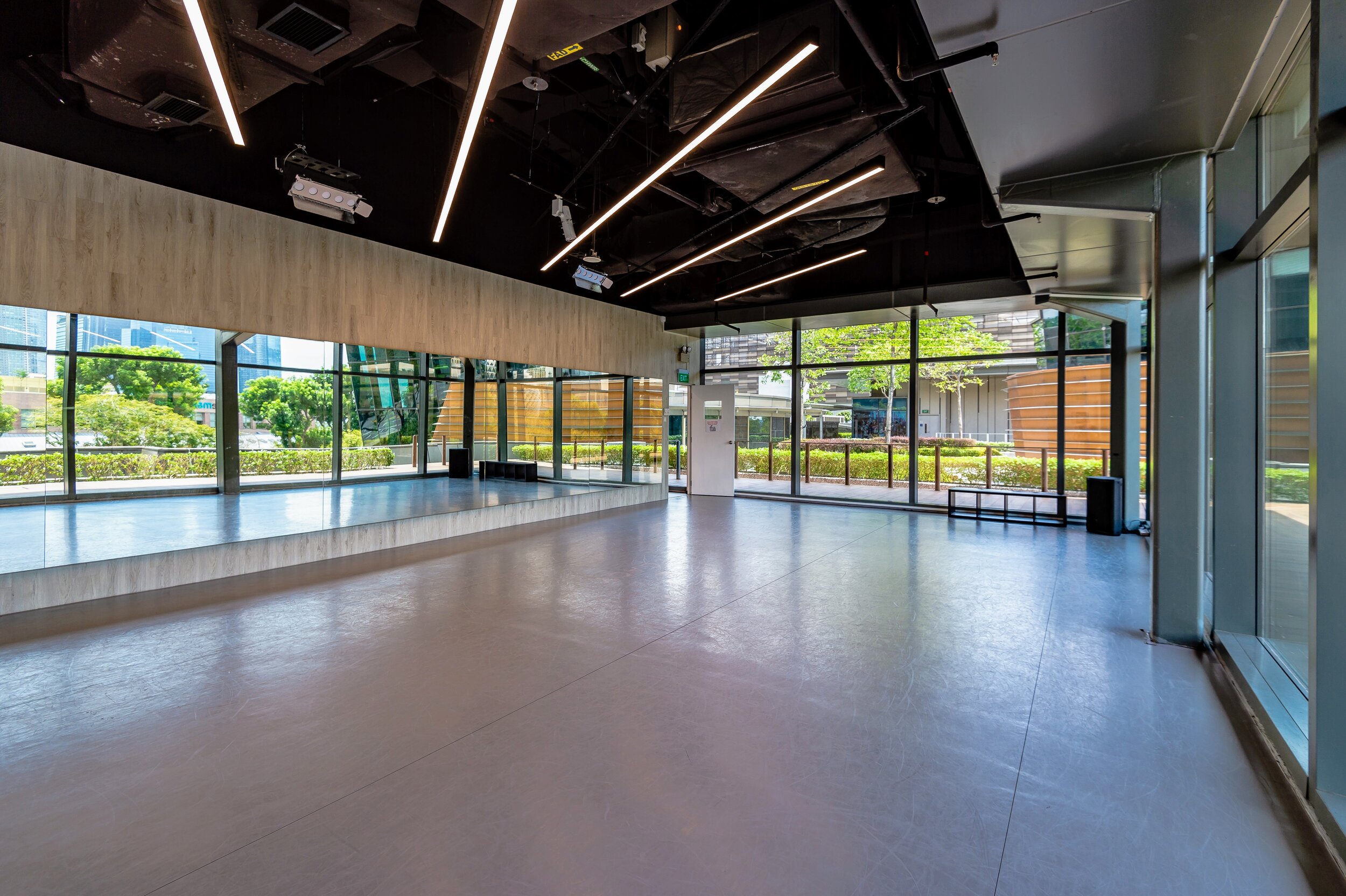 STUDIO SPACE FOR RENT — Legacy Dance Corp