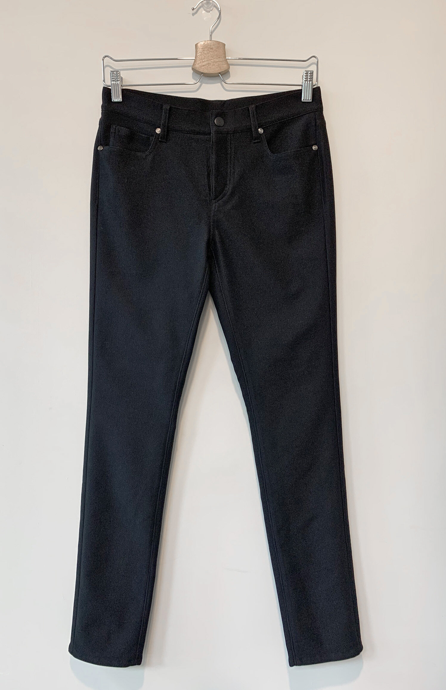 P05999A0(Front).jpg
