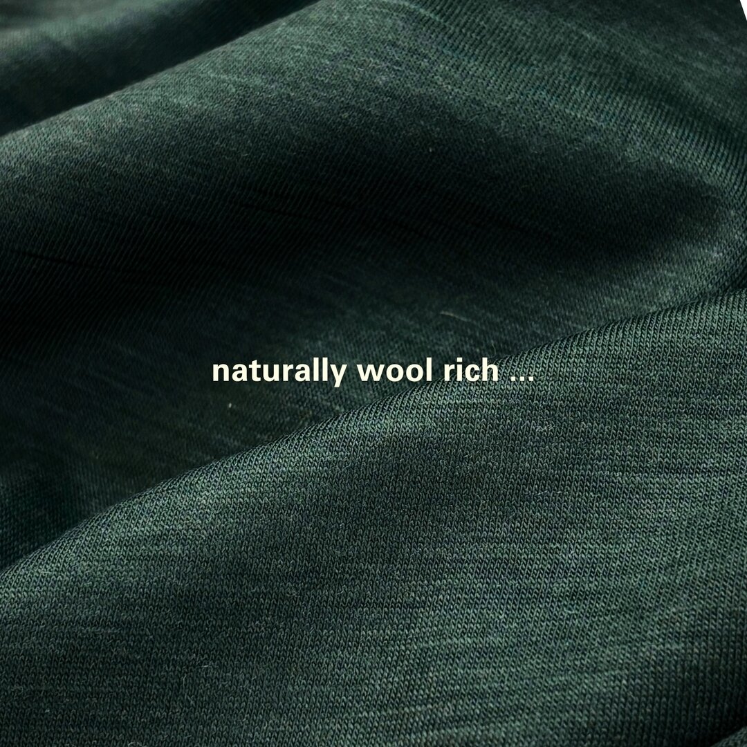 Check out our latest wool innovations! 🐑 
Be sure to get your samples and prepare to be wowed by the great hand feel. 😍The type of wool fabric that you must try! 
-
💠Item: SK9369 |  Content: Wool |  Weight: 160gsm
💠Item: SK8997 |  Content: Wool +