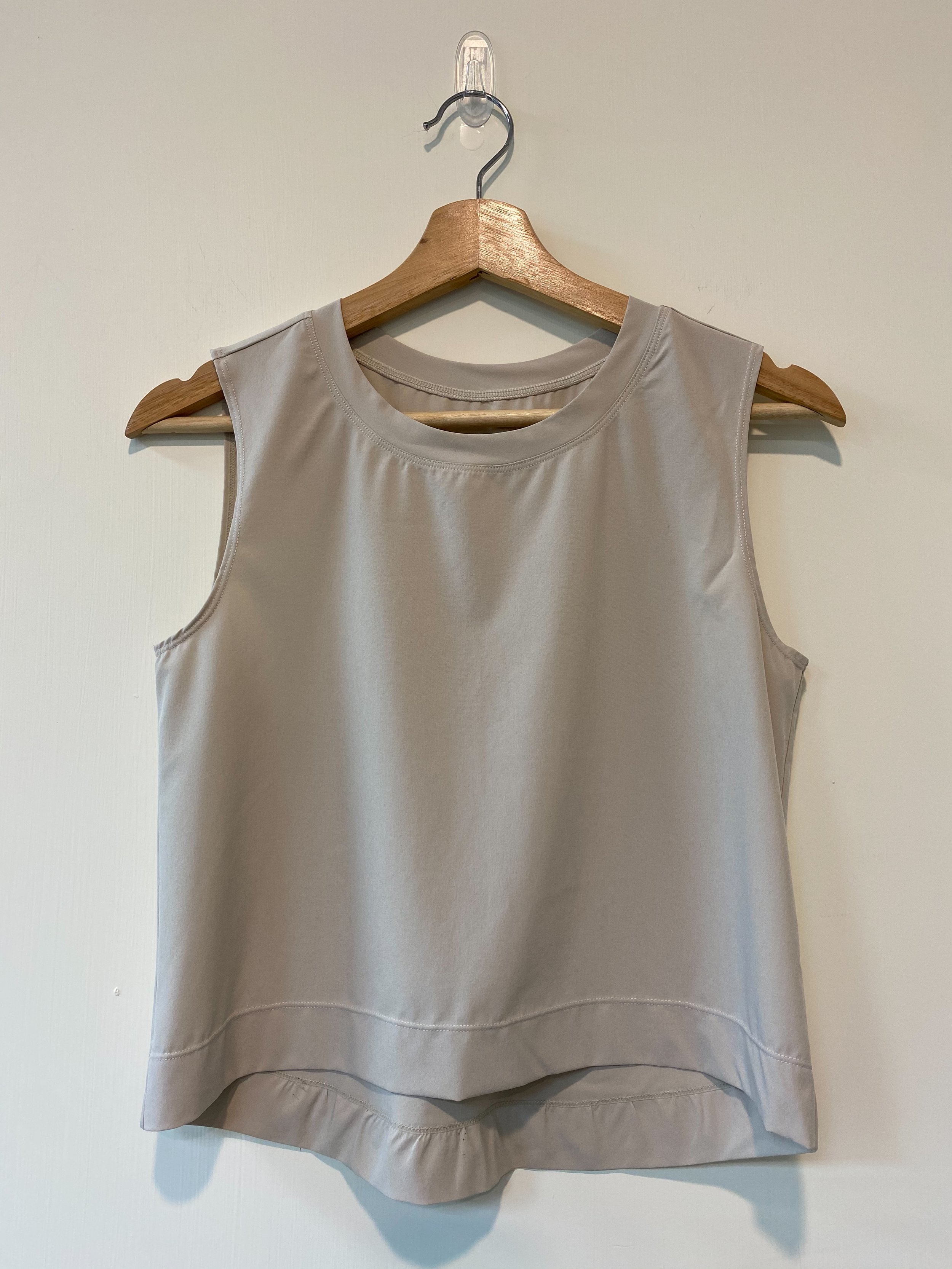 P05247-Athleta-Tank.jpeg