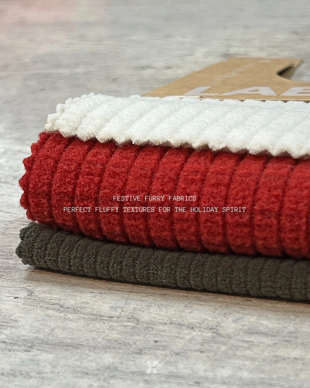 ❄️ Fuzzy / Plush Christmas Fabrics

Soft, fluffy textures that bring gentle winter vibes.
These fabrics showcase Christmas colors in a warm and cozy way.

Suggested image text:
❄️ Cozy Christmas Textures
❄️ Warm &amp; Furry Holiday
❄️ Plush Holiday V