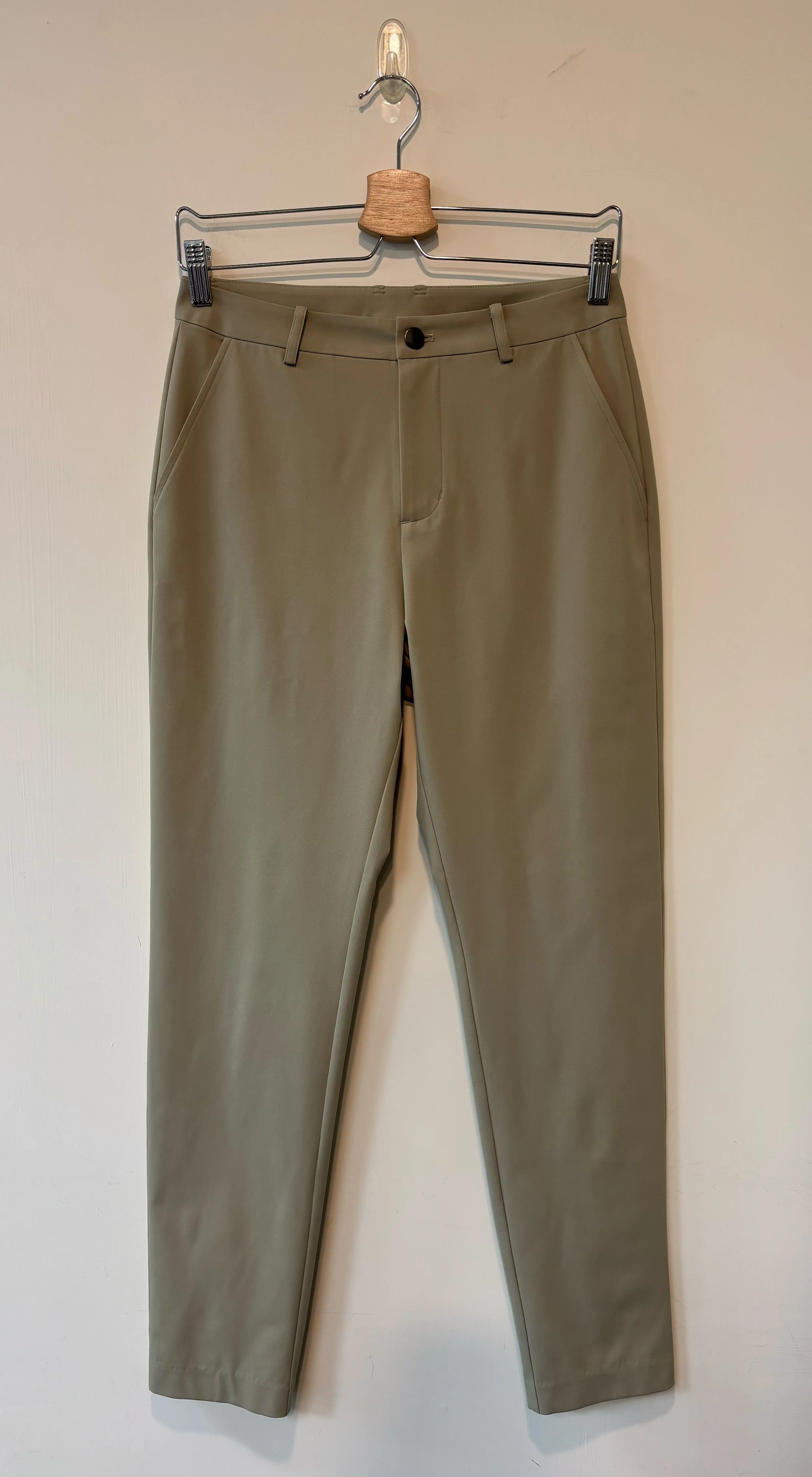 P07074A0 long pants Front.jpg