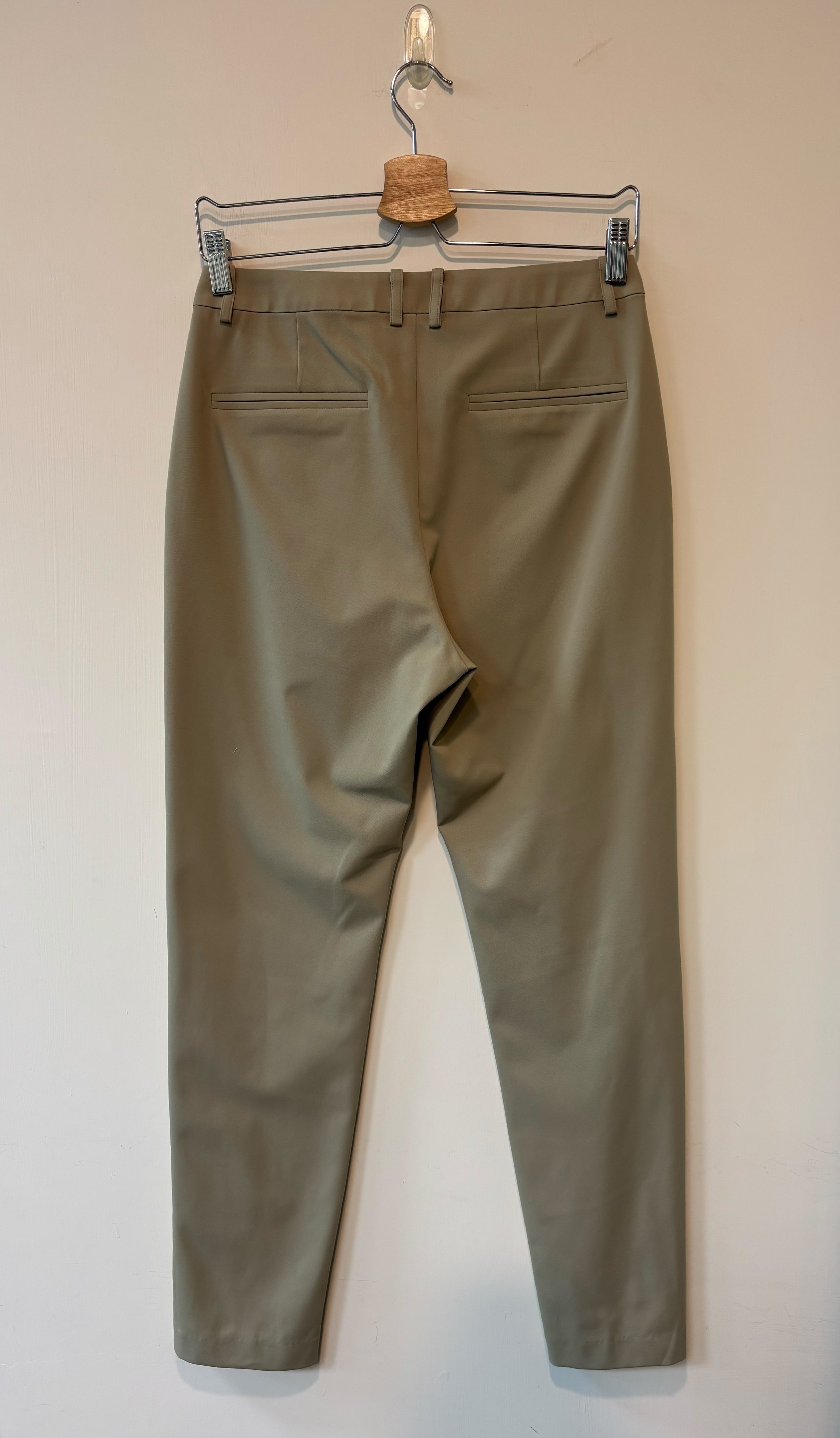 P07074A0 long pants Back.jpg