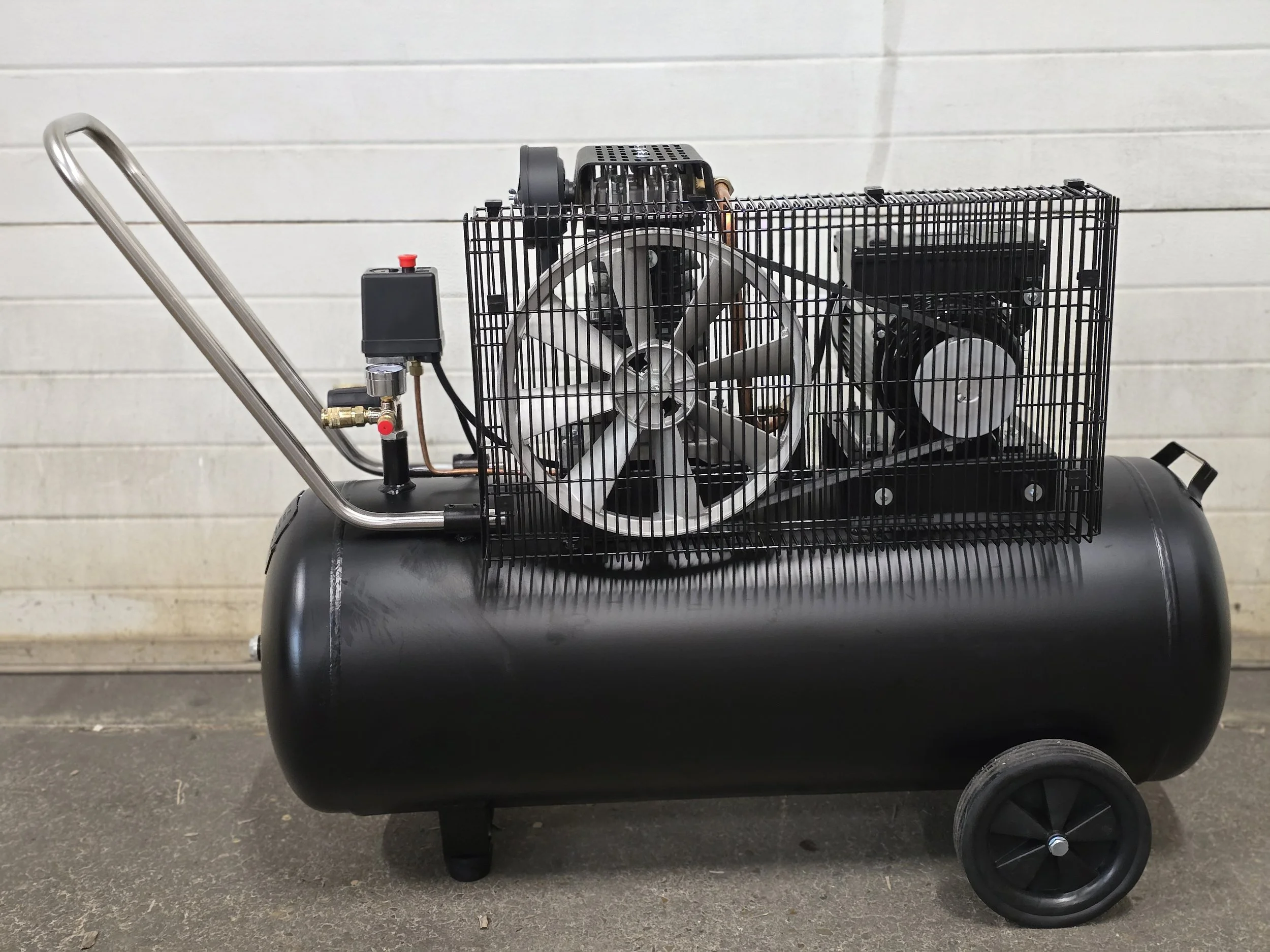 Compresseur d'air 100L 3CV DRAPER 31254 Nevers Decize Cosne sur Loire.