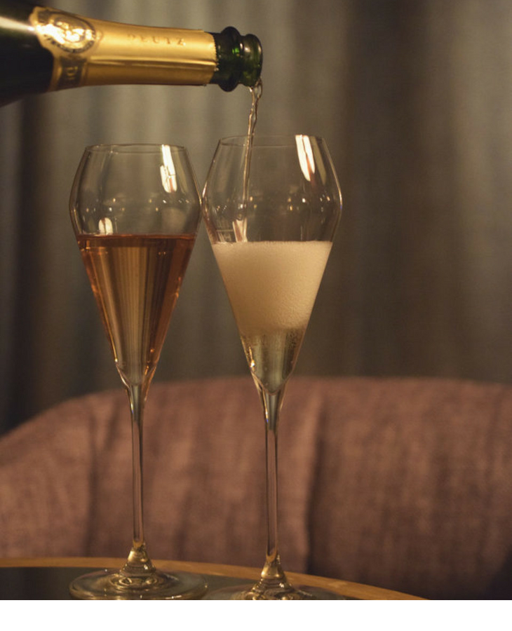 __csm_louis-hotel-muenchen-sparkling-bar-champagner_87e7f62a4f_8fa82a81f9a4181fda38027f380a257a.png